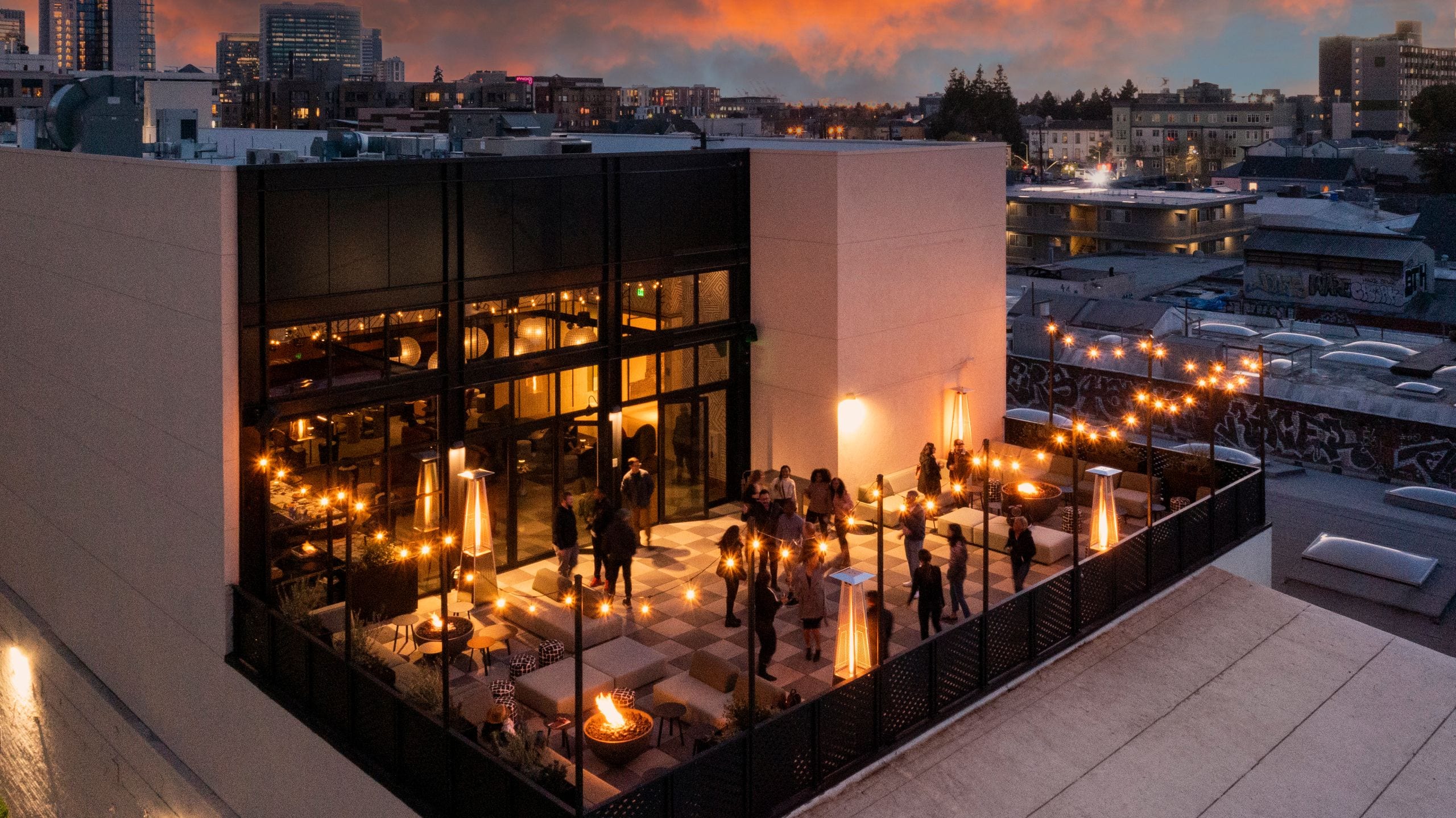 Kissel Uptown Oakland High 5ive Rootop Bar Gathering