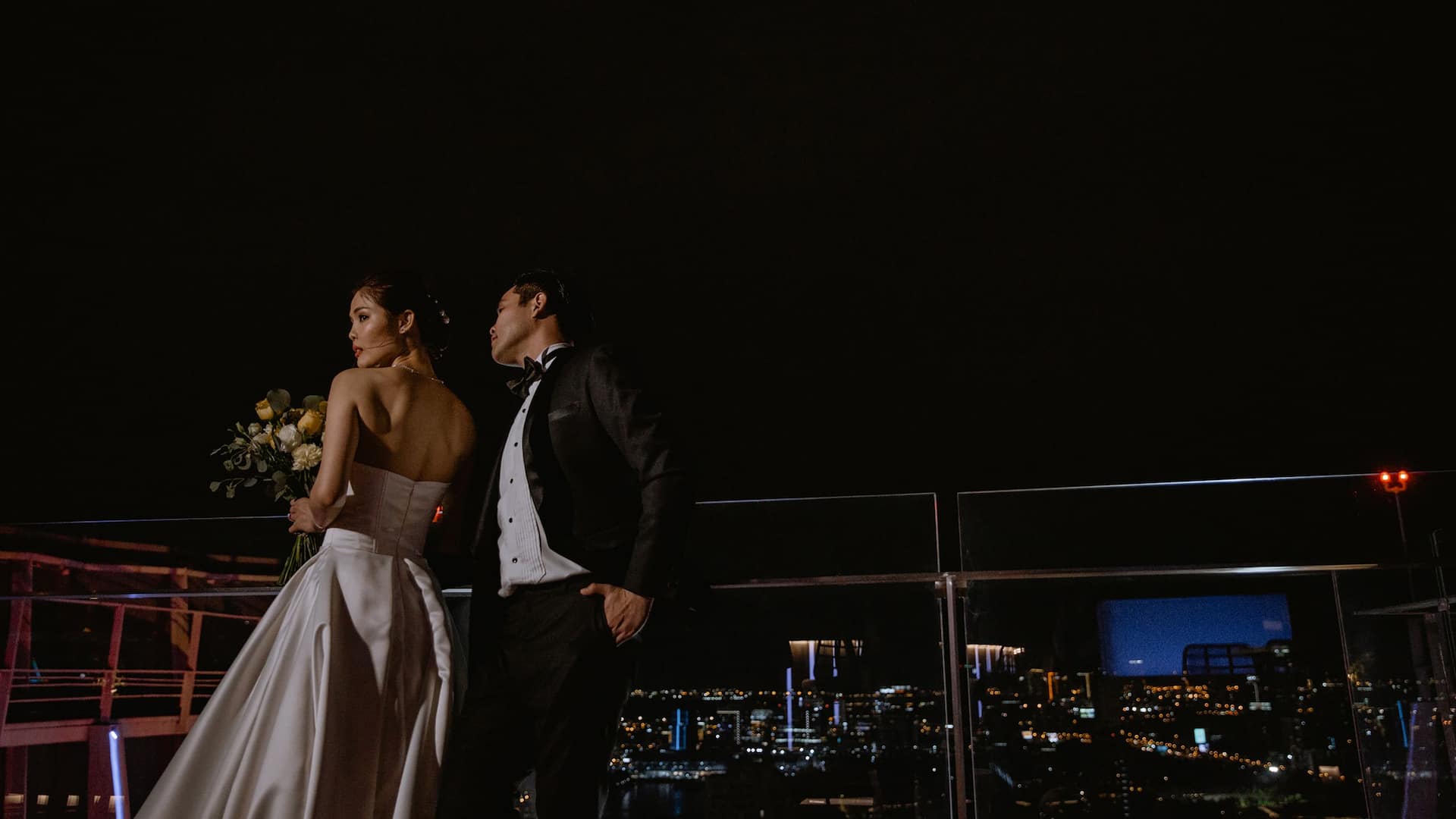 Hyatt Regency Bangkok Sukhumvit Rooftop Wedding City Skyline