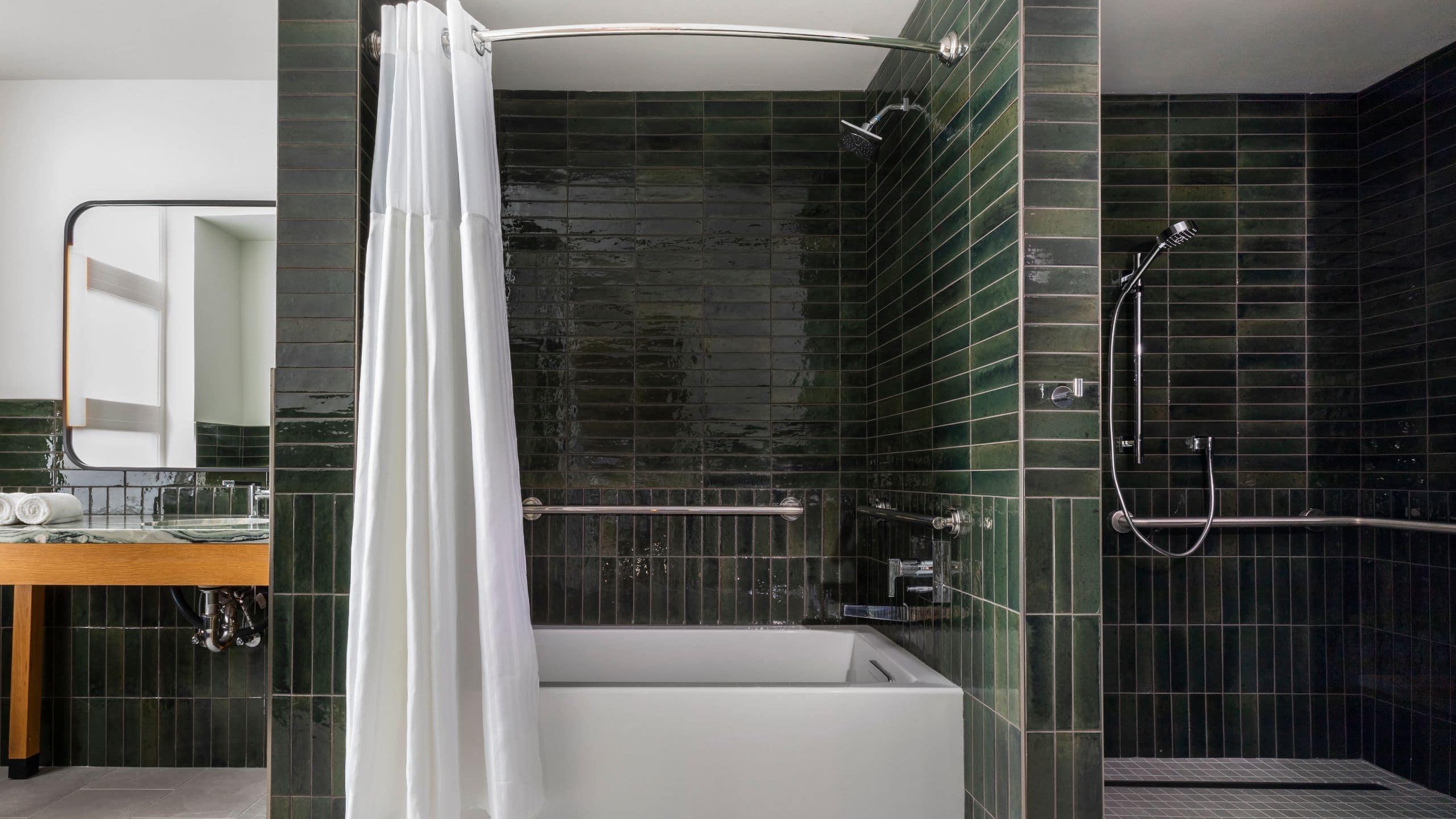 3 of 3 Kissel Uptown Oakland Suite Ada Bathroom Tub