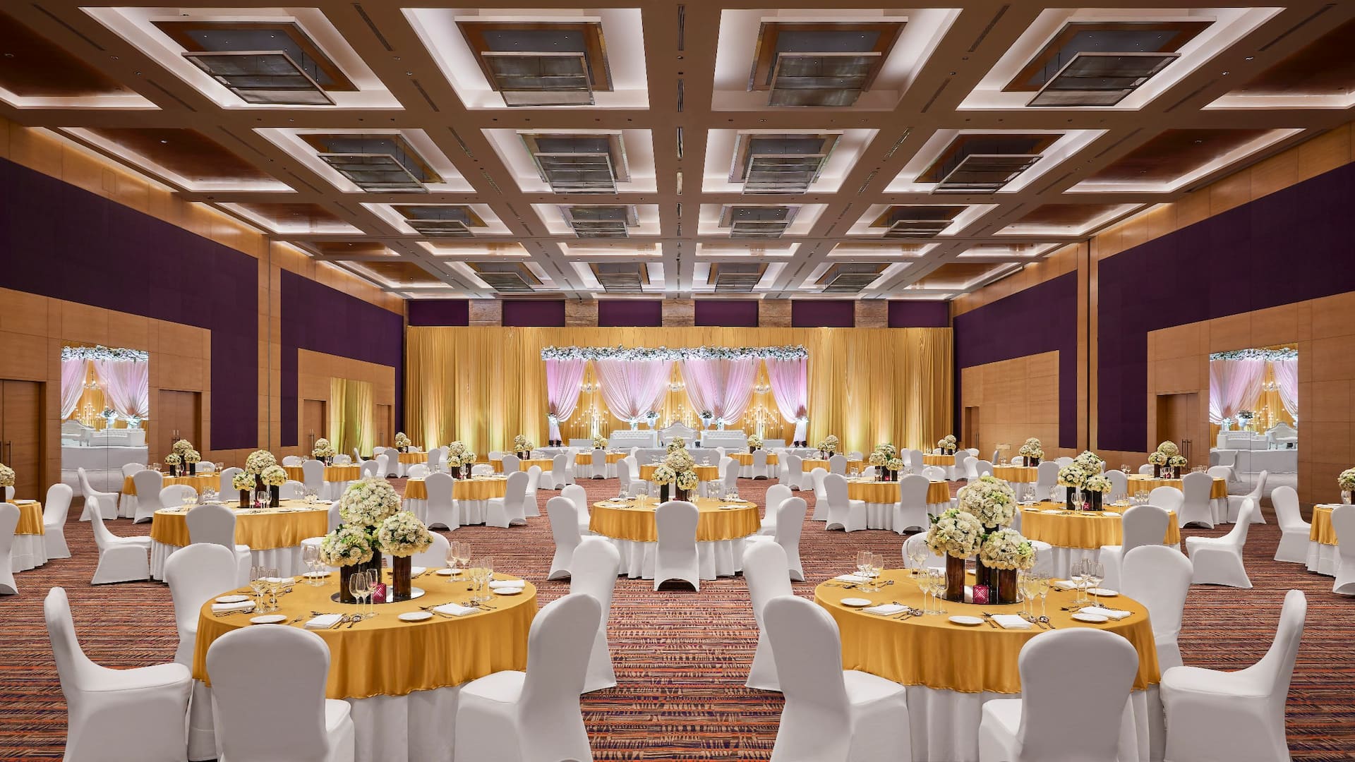 Grand Hyatt Mumbai Hotel & Residences Ballroom Dining Tables Chairs