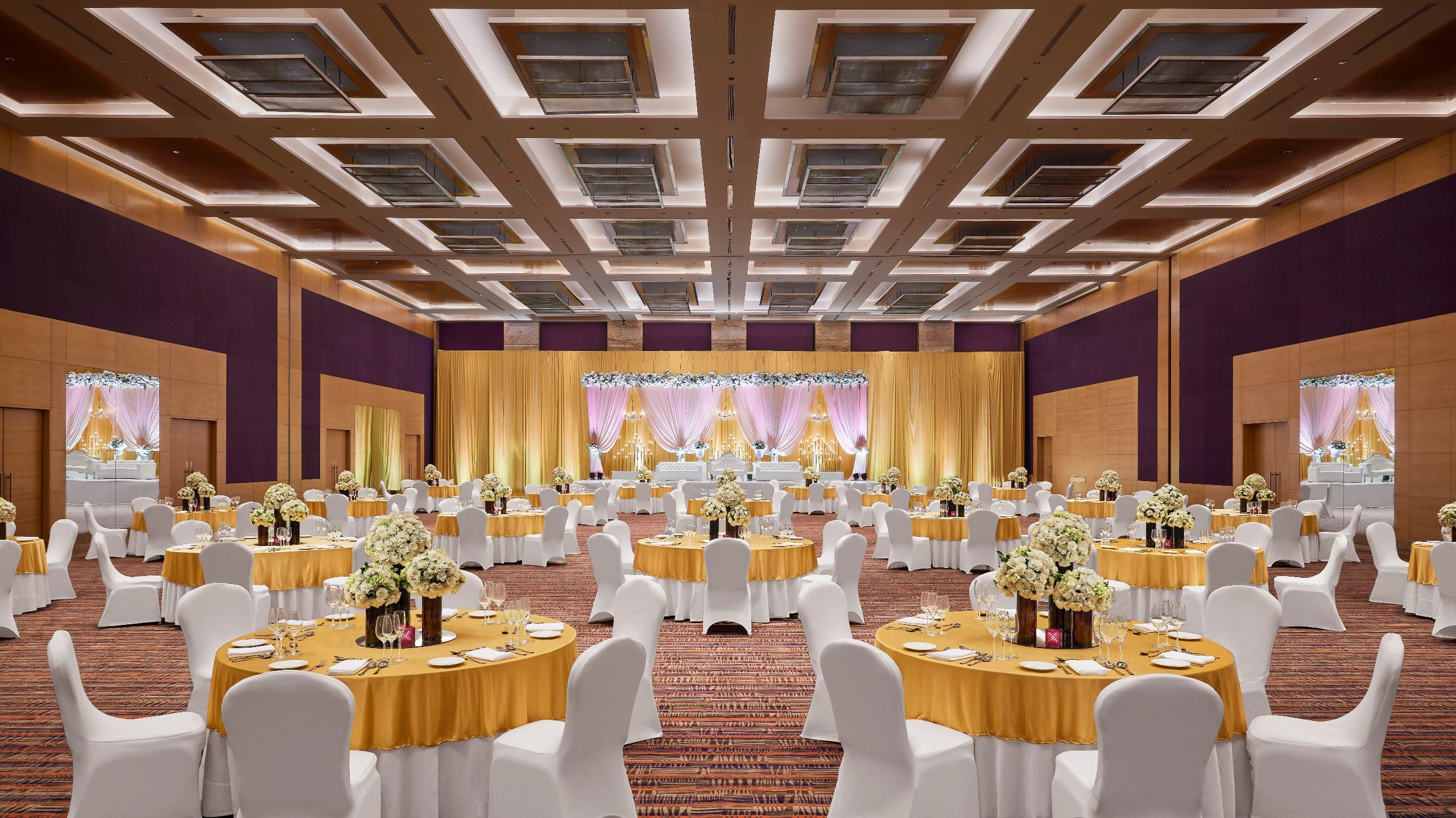 Grand Hyatt Mumbai Hotel & Residences Ballroom Dining Tables Chairs