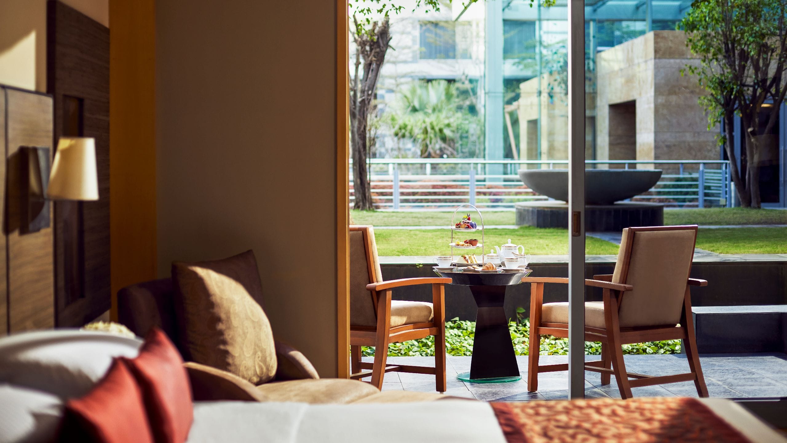 Grand Hyatt Mumbai Hotel & Residences Patio Guestroom Seating