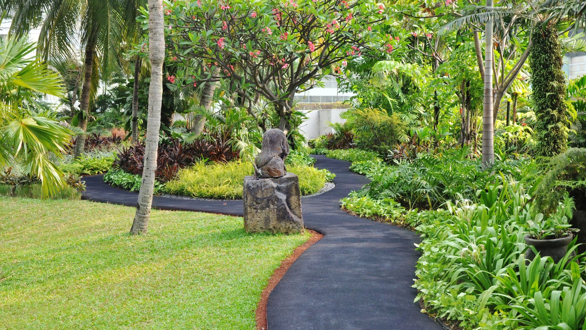 Grand Hyatt Jakarta Jogging Track