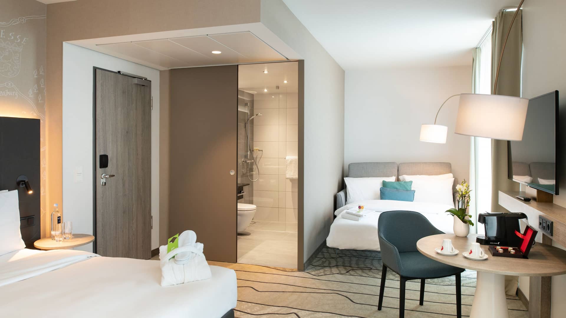 Hyatt Place Frankfurt Airport Premium King With Sofa Bed Open