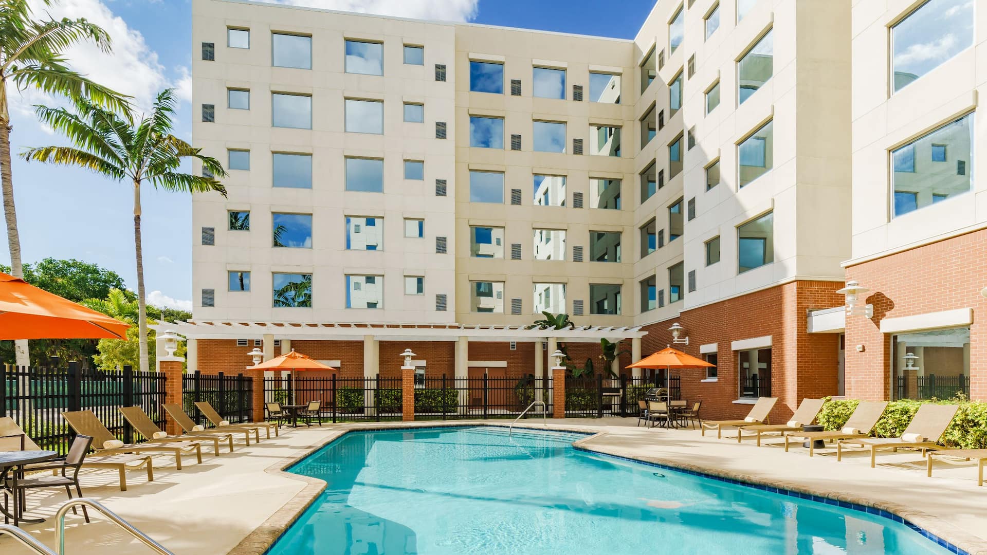 Hyatt House Fort Lauderdale Airport - South & Cruise Port Pool