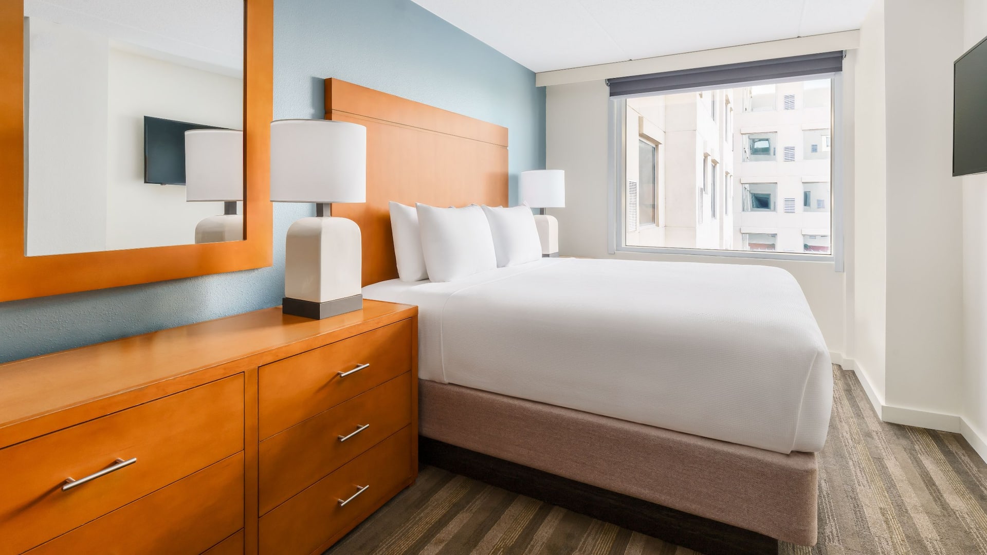 Hyatt House Fort Lauderdale Airport - South & Cruise Port Two Bedroom Double King Suite Bedroom