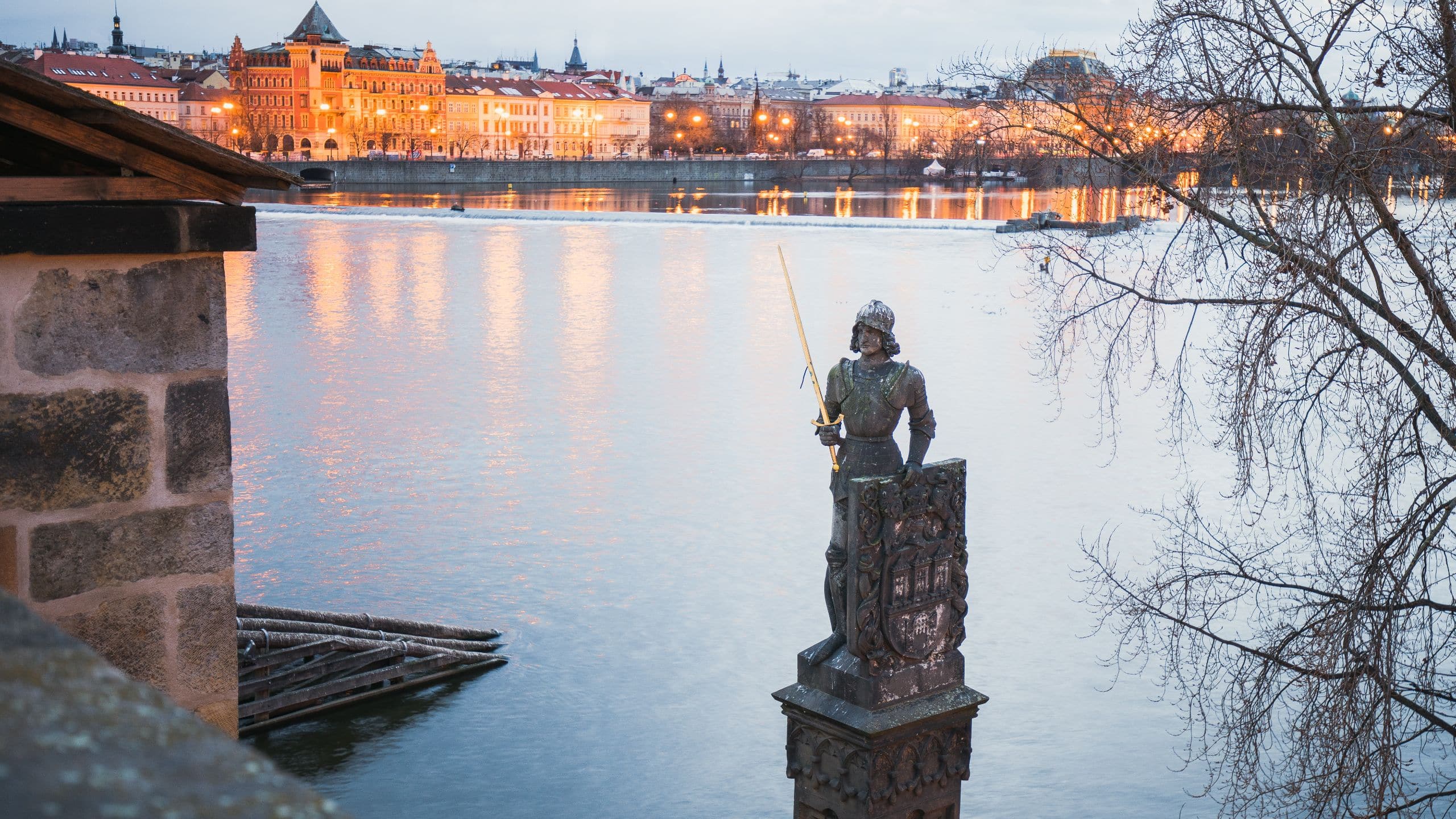 Andaz Prague Destination Bruncvik Statue