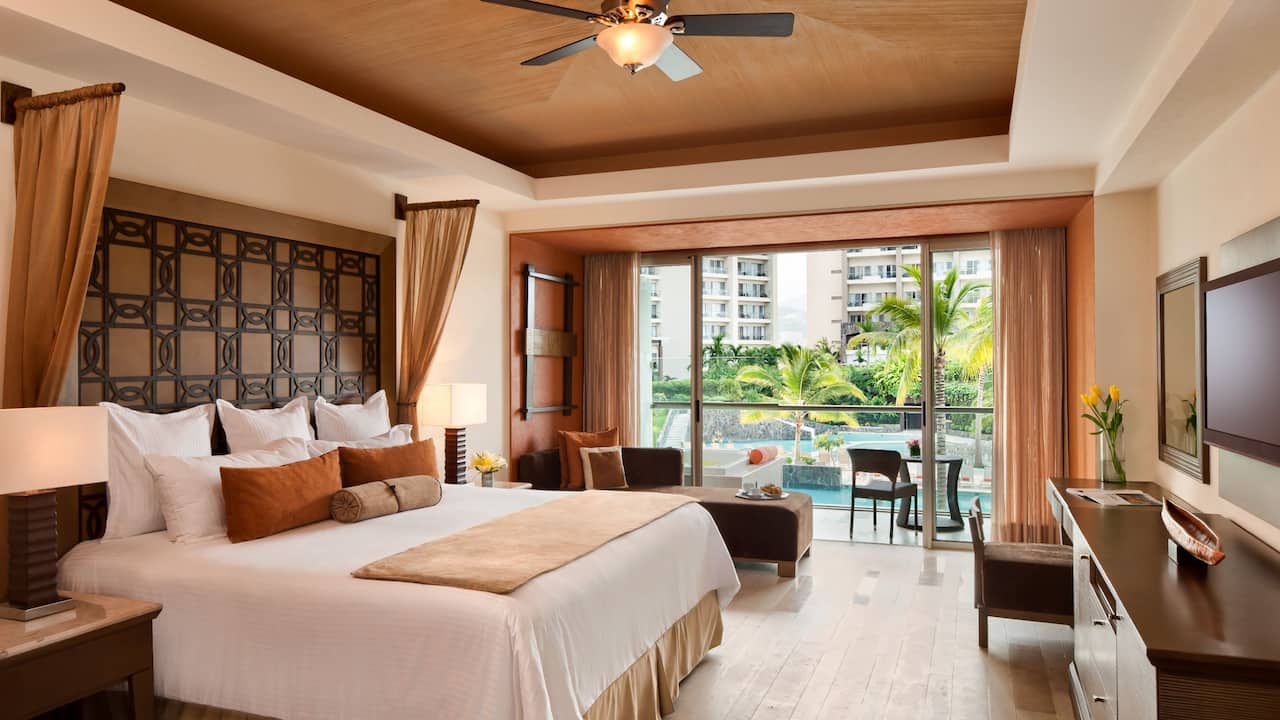 Preferred Club Junior Suite Garden View King