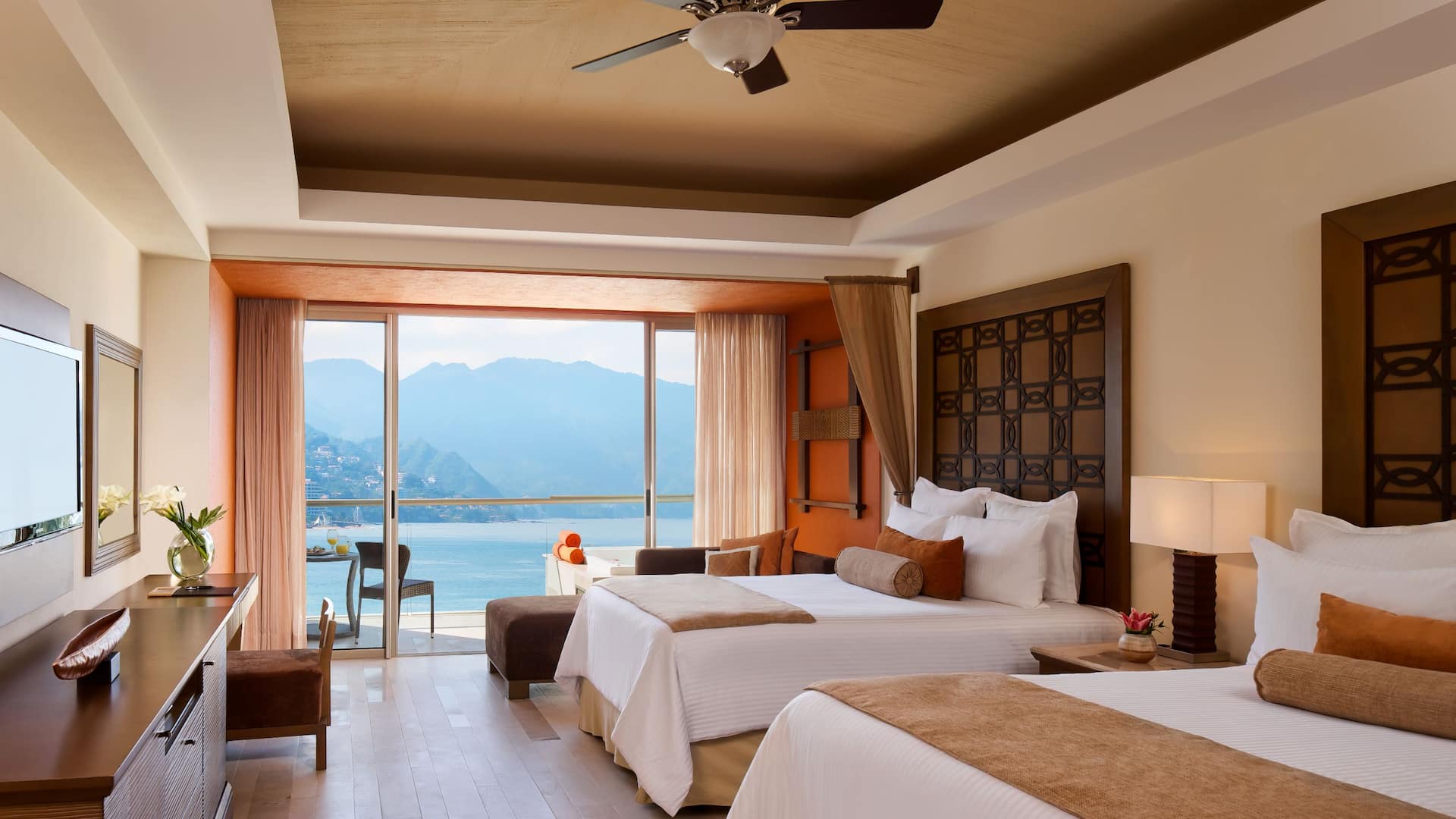 Preferred Club Junior Suite Ocean View Doubles