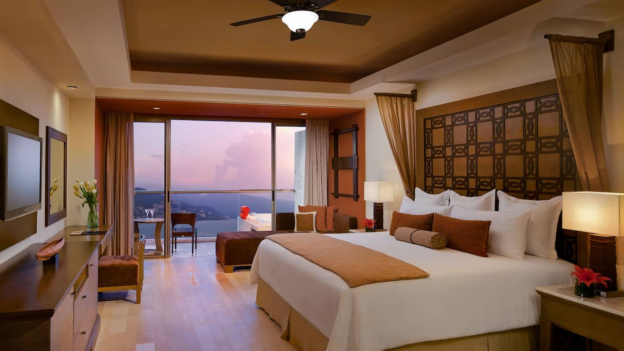 Preferred Club Junior Suite Ocean View King