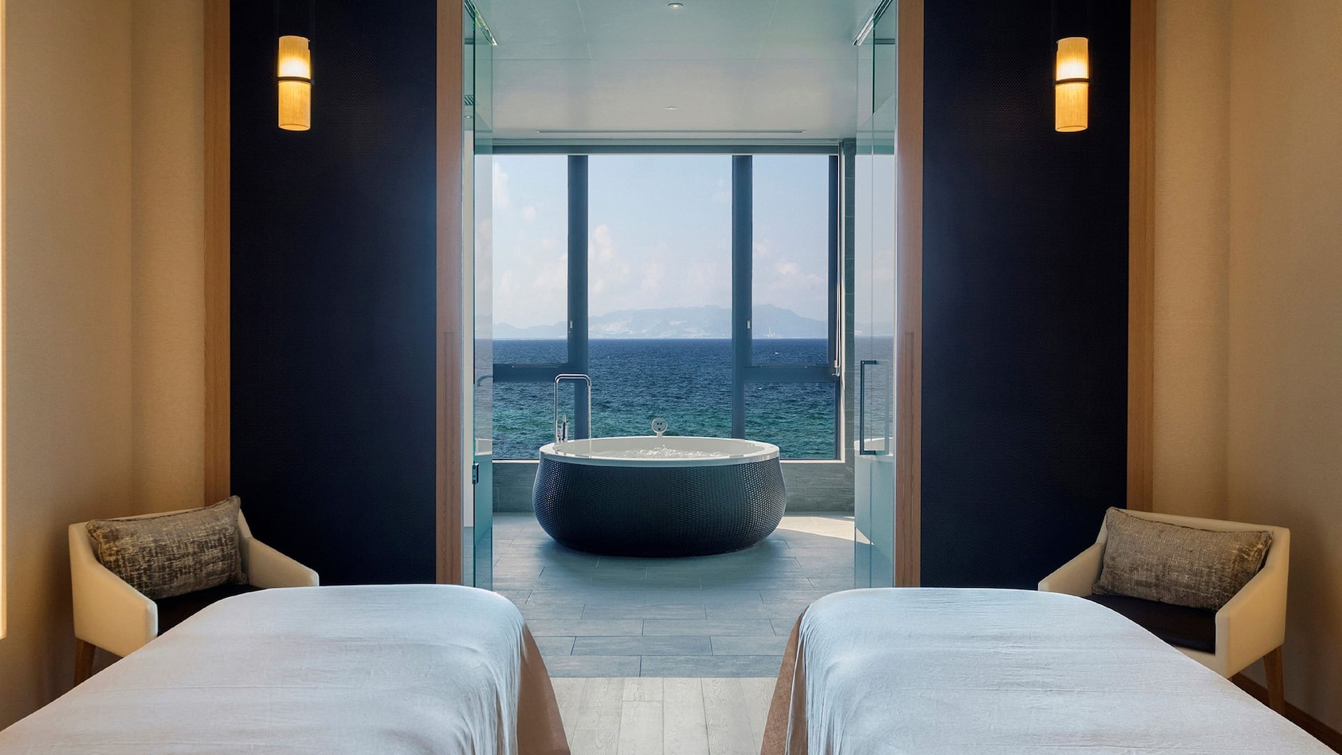 Hyatt Regency Seragaki Island, Okinawa Spa Hanari Suite