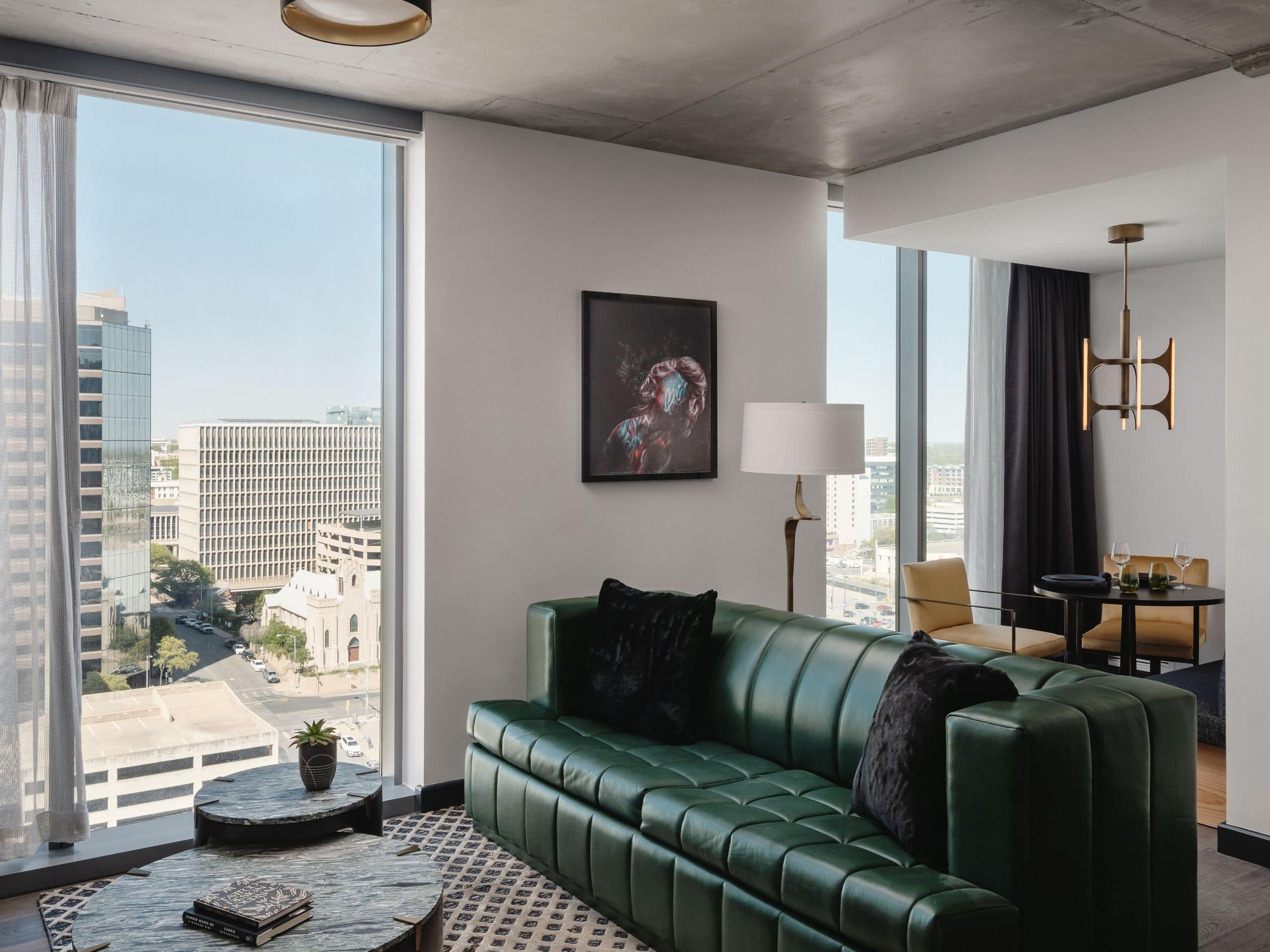 Thompson Austin Guestrooms Residences City View Living Room