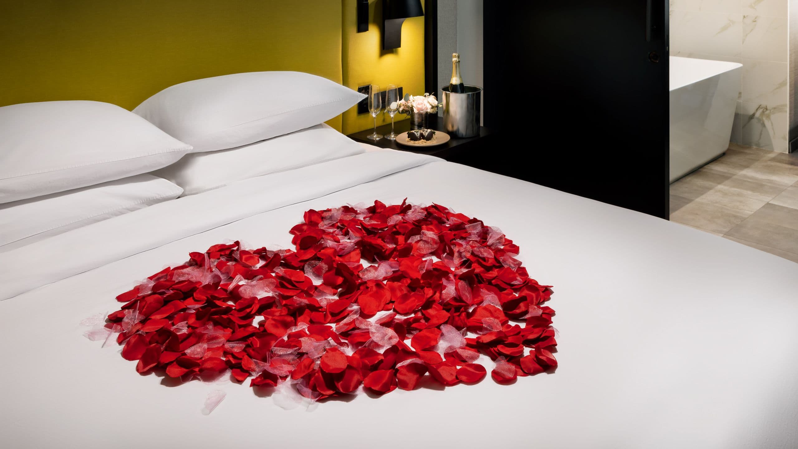 Hyatt Centric Mountain View Honeymoon Suite Flowers