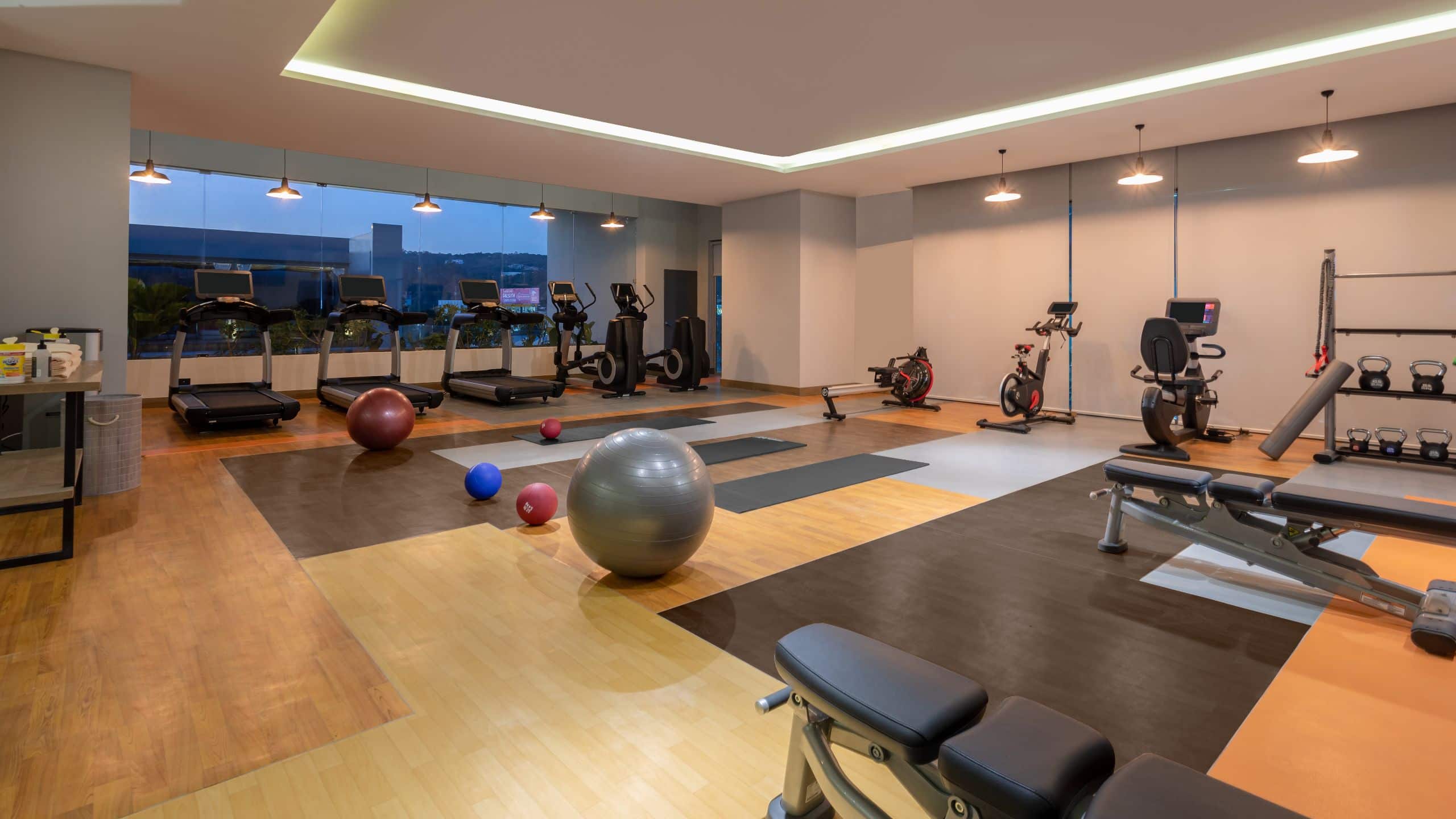 Hyatt Centric San Salvador Gym Treadmills Weights