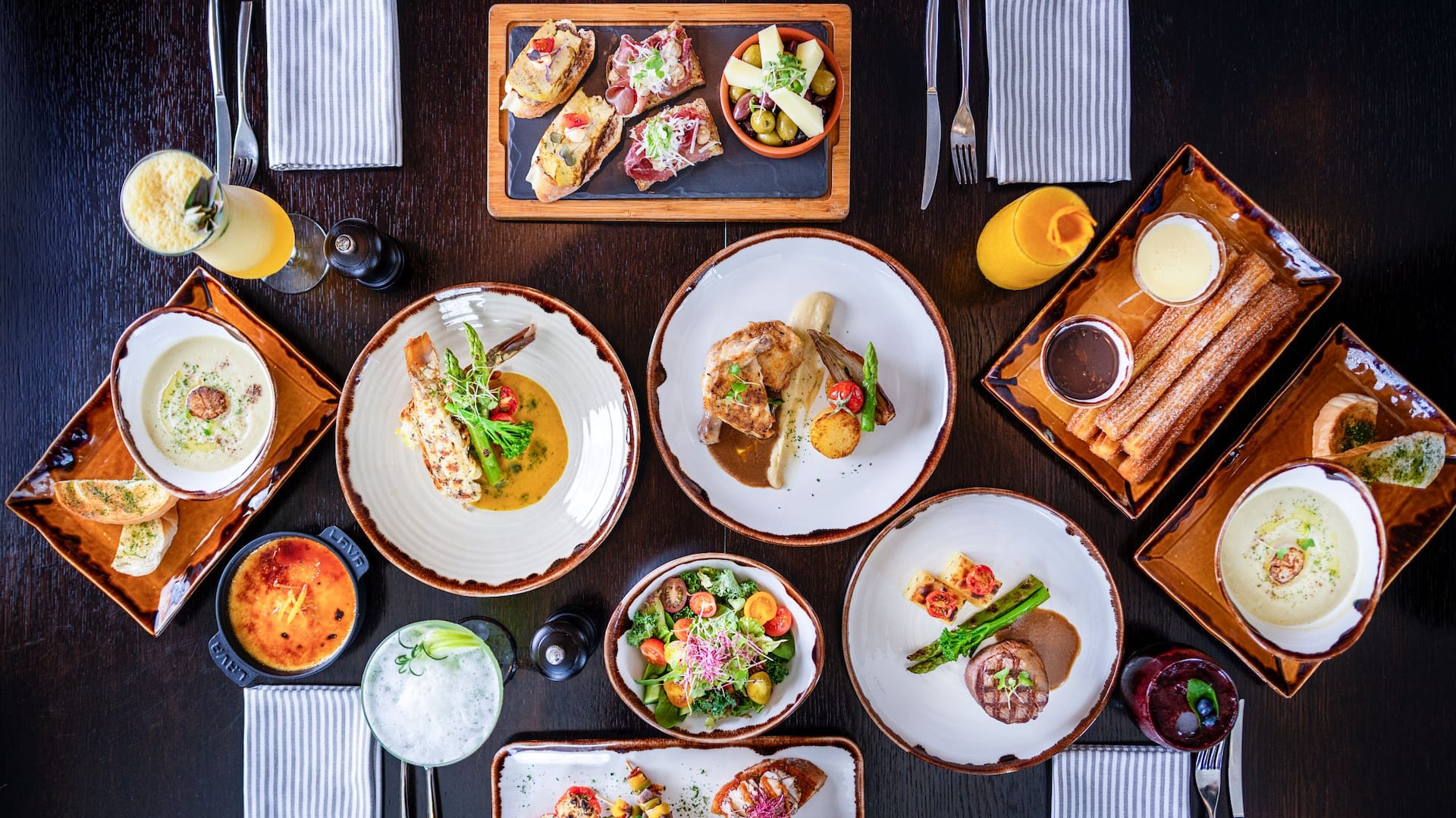 Hyatt Regency Oryx Doha The Cellar Lazy Brunch Overview