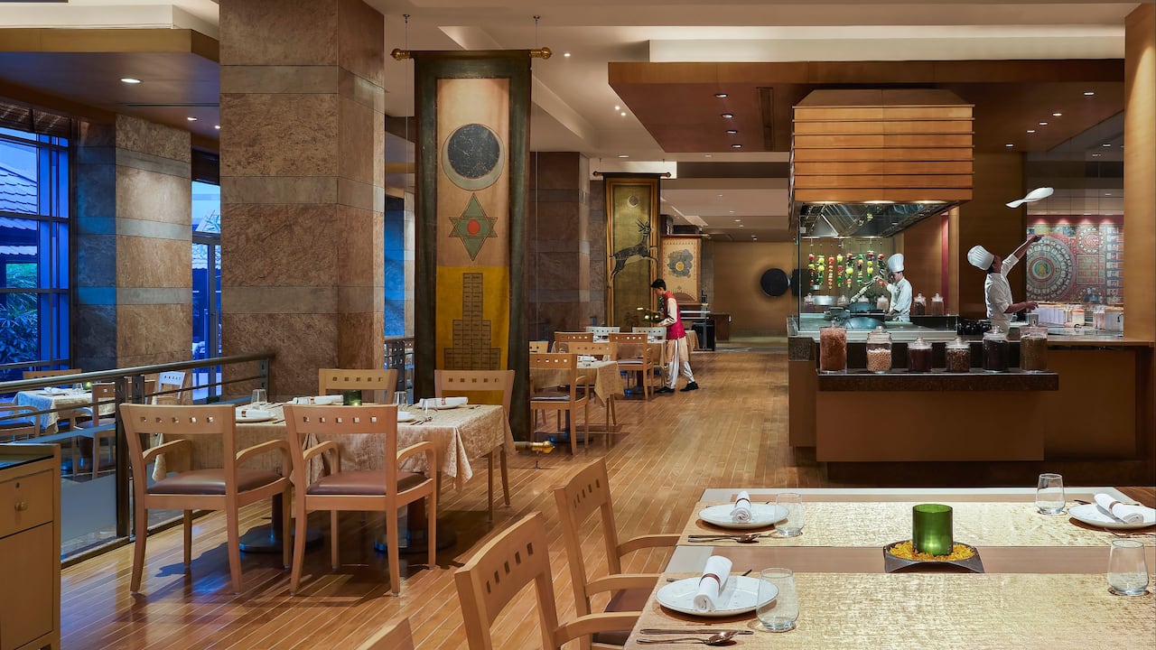 Soma-Grand-Hyatt-Mumbai-Nothwest-Indian-Frontier-Cuisine