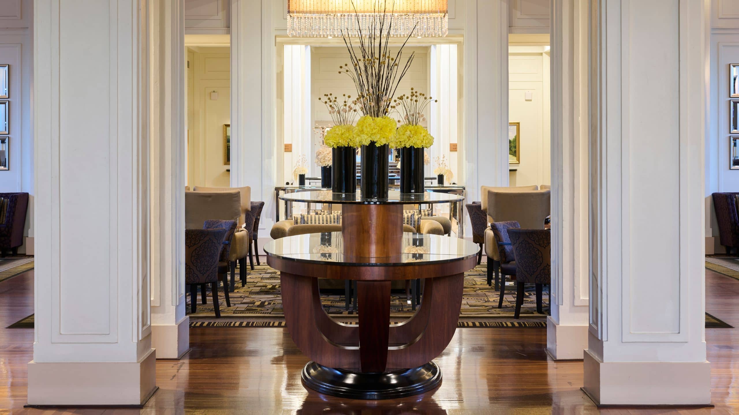 Hyatt Hotel Canberra - A Park Hyatt Hotel Park Hyatt Canberra Lobby Table