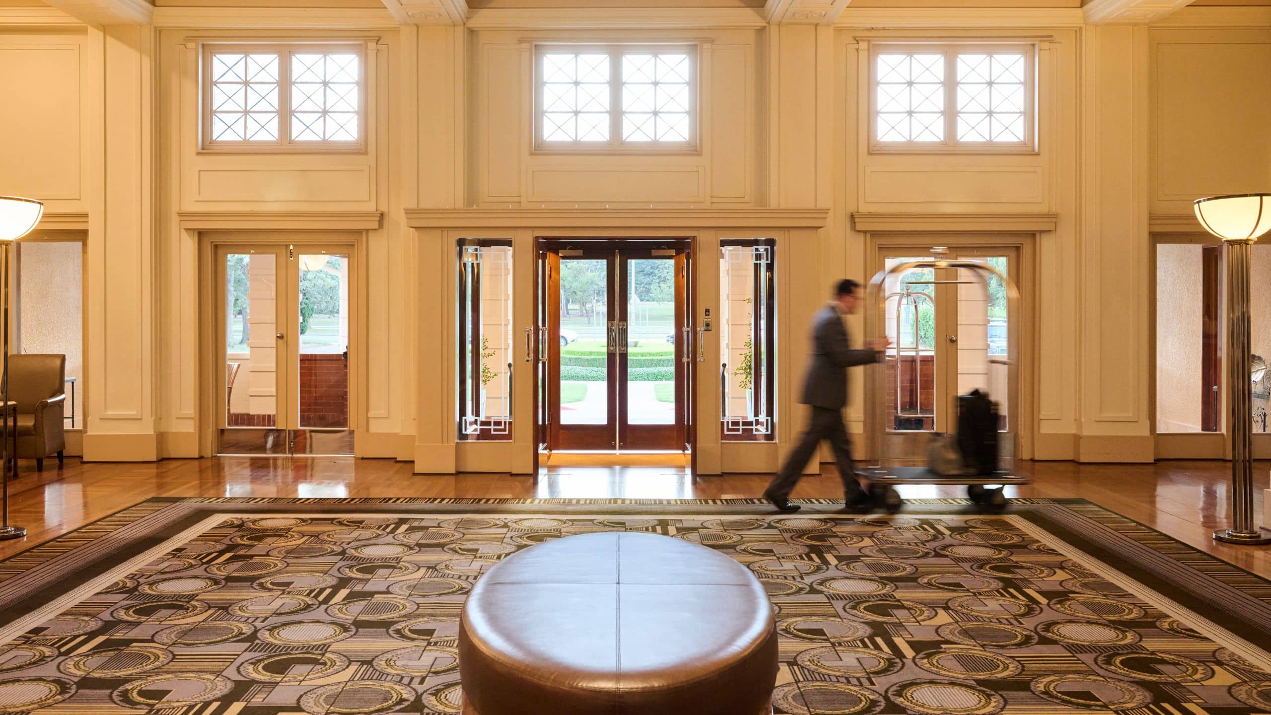 Hyatt Hotel Canberra - A Park Hyatt Hotel Lobby