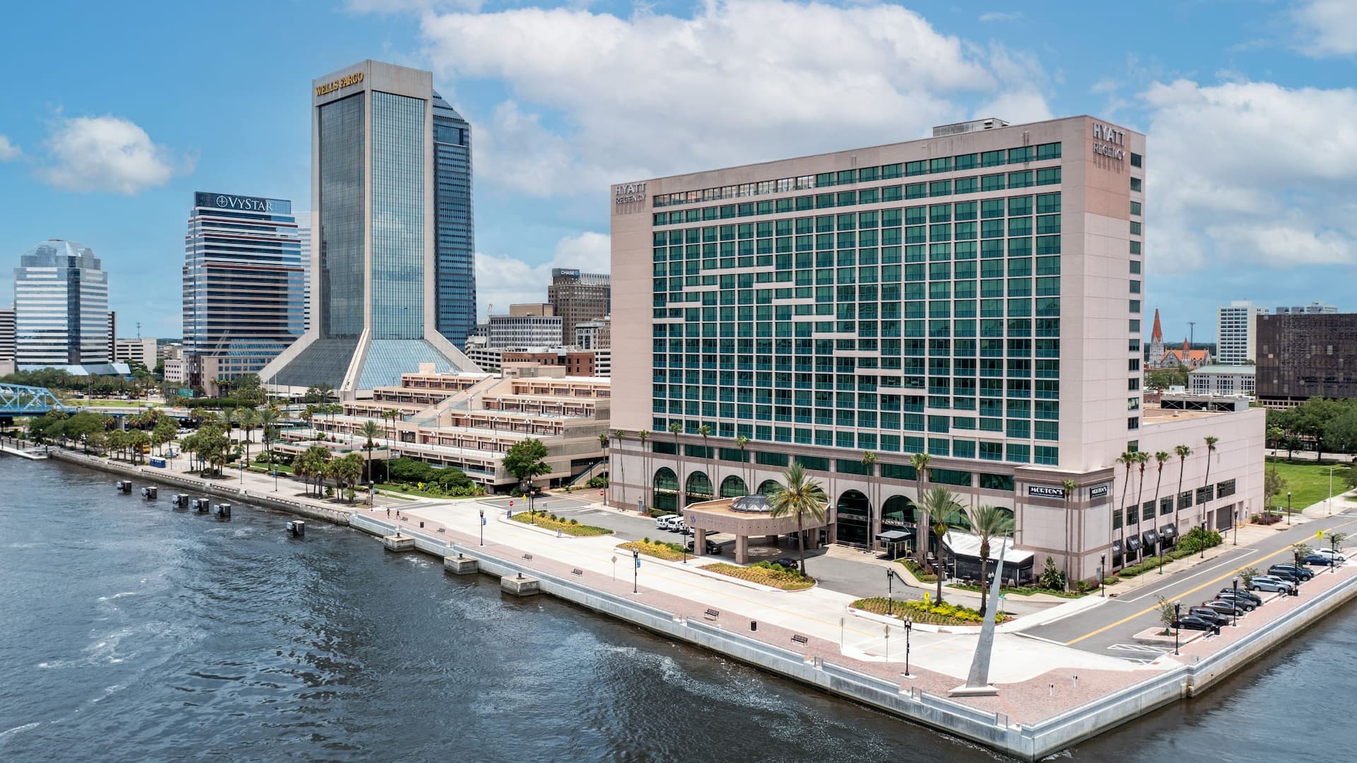 Exterior Daytime Hotel Conference Center Side Angle at Downtown Jacksonville, FL near hotels
