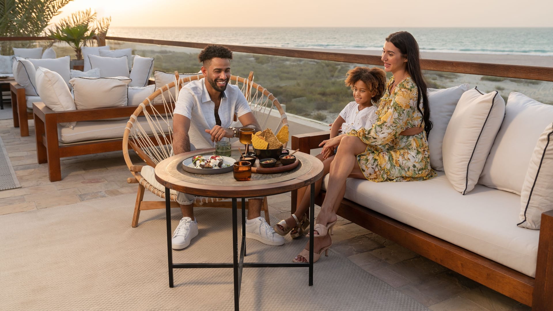 1 من 1 Global Family Dinner Seaview