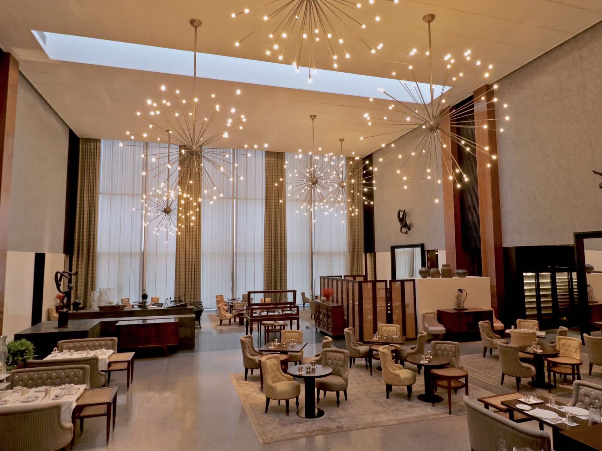 Grand Hyatt Gurgaon Lobby Seating Area Light Fixtures