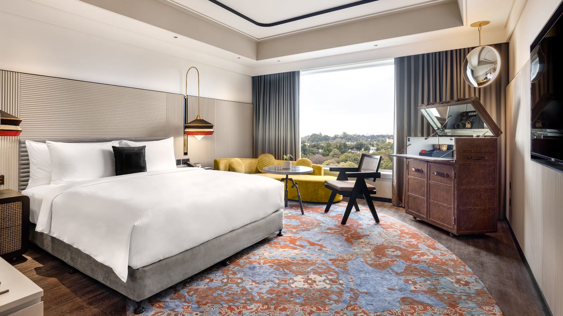 3/5 Hyatt Centric Sector 17 Chandigarh King Room Overview Bed