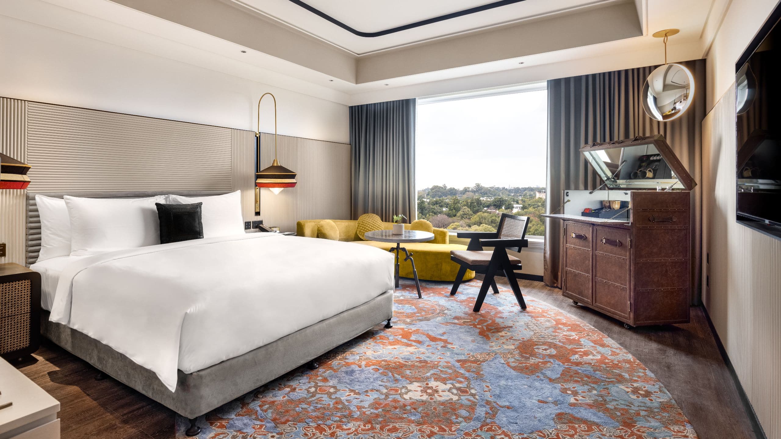 3 de 5 Hyatt Centric Sector 17 Chandigarh King Room Overview Bed