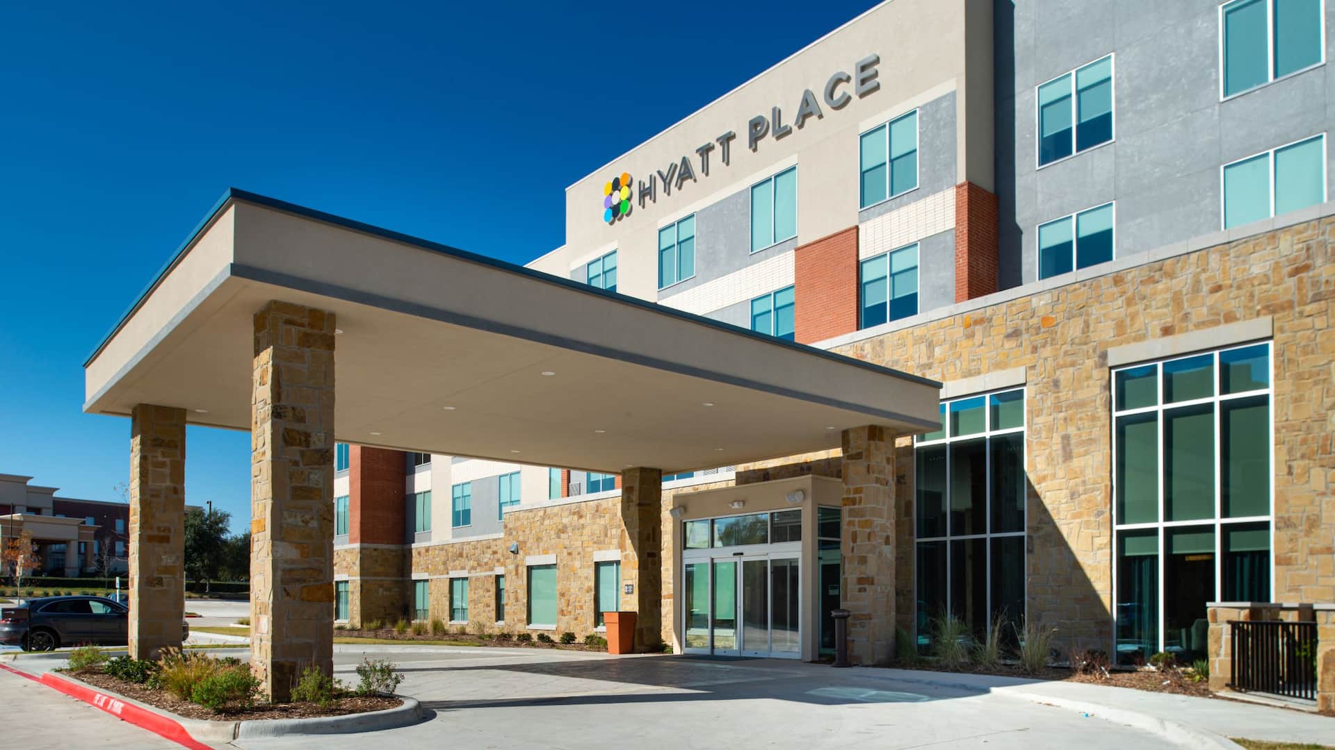 Hyatt Place Dallas / Rockwall Entrance Day