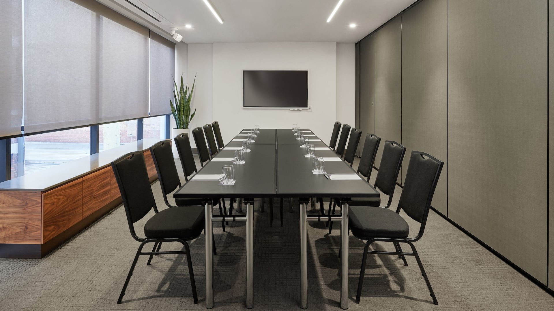 Hyatt Regency Brisbane Boardroom