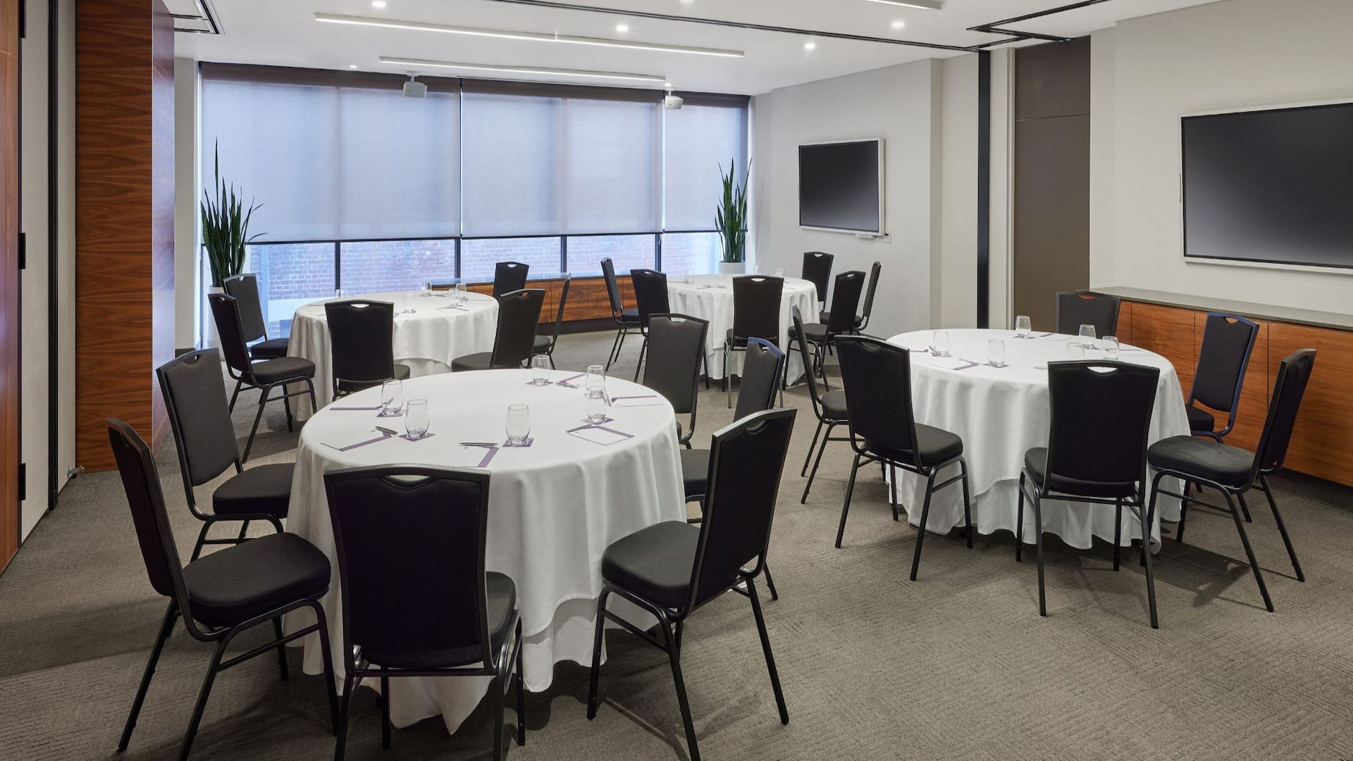Hyatt Regency Brisbane Cabaret without Screen