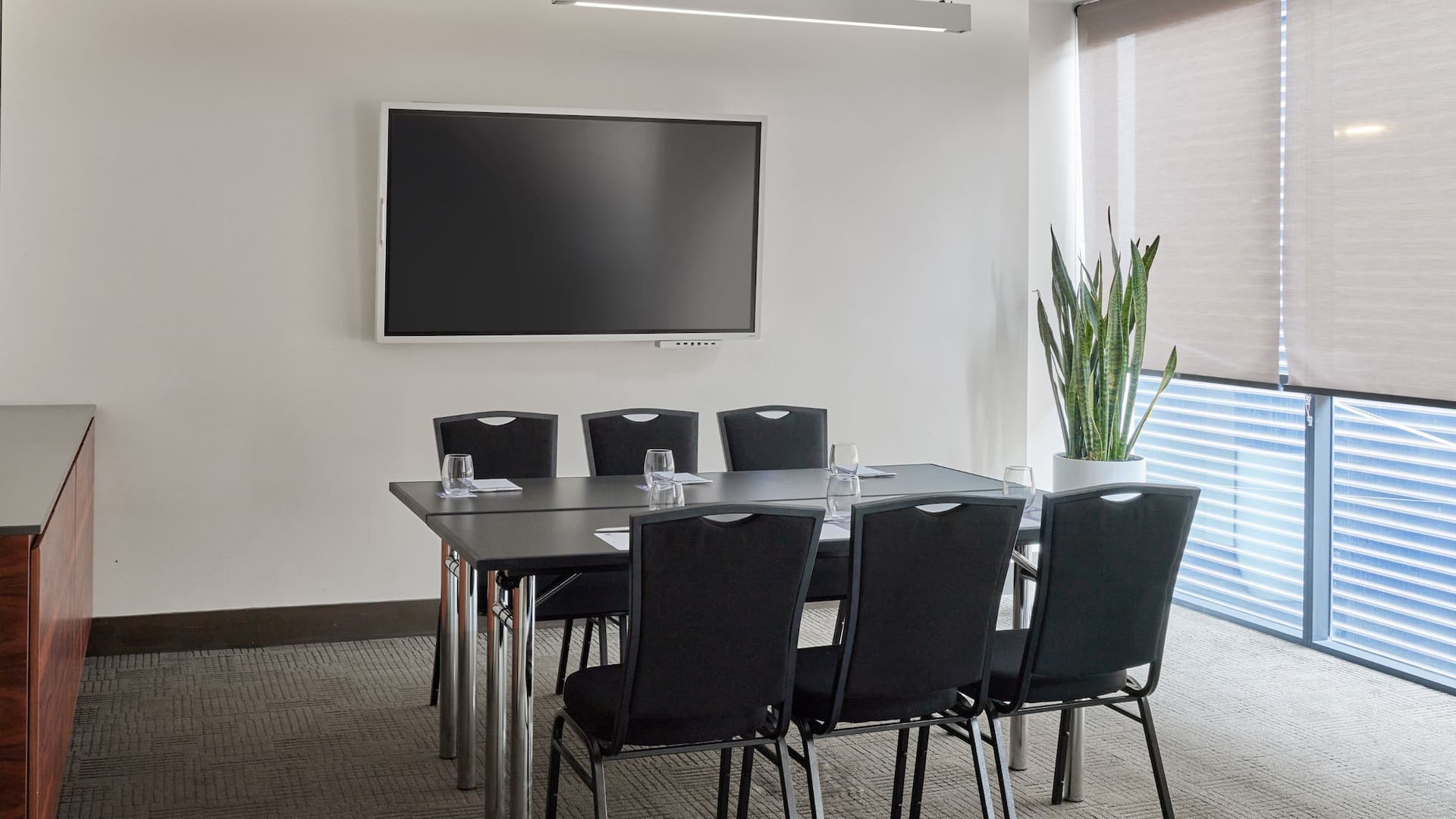 Hyatt Regency Brisbane Small Boardroom