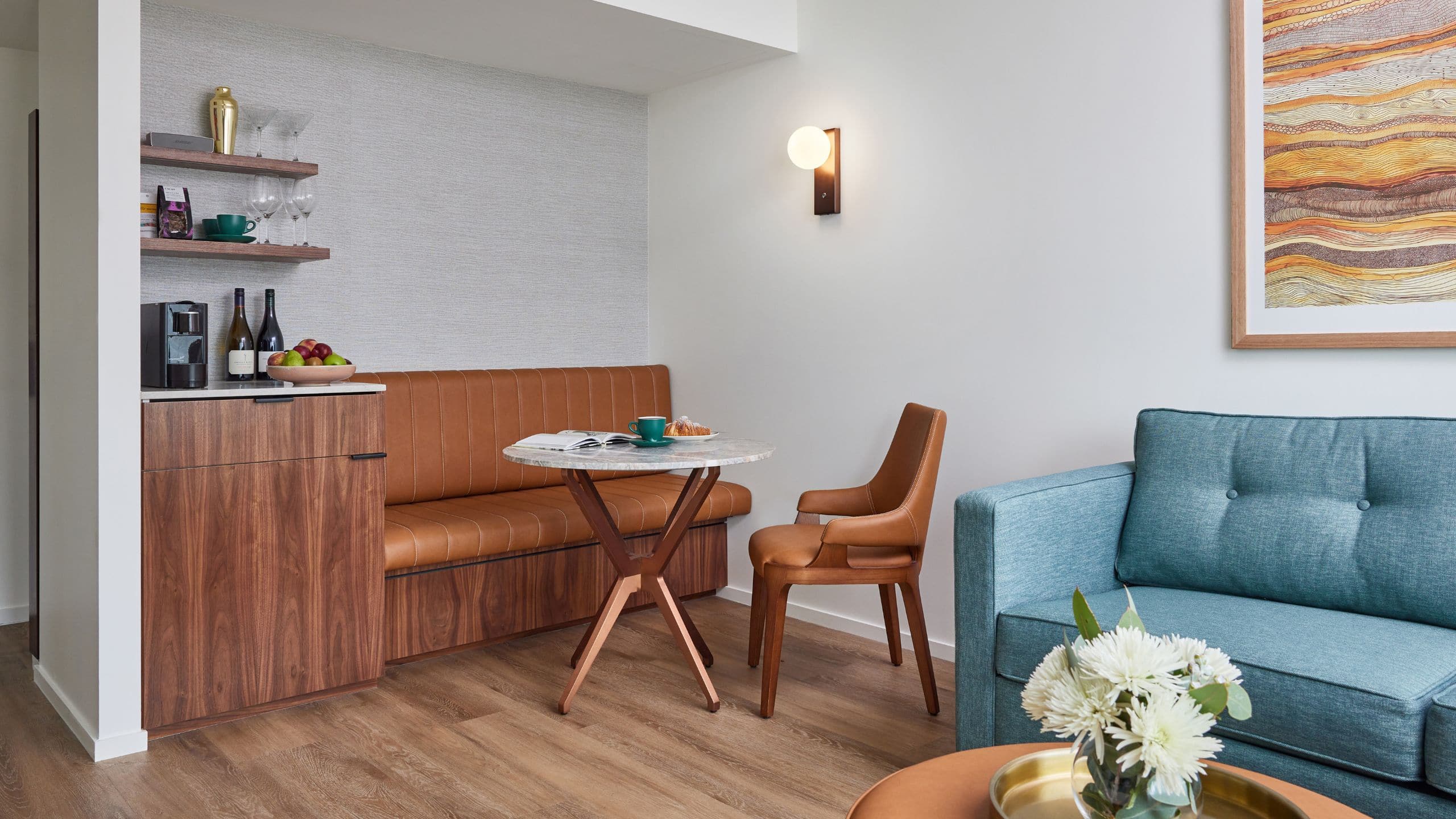 Hyatt Regency Brisbane Deluxe Suite Dining