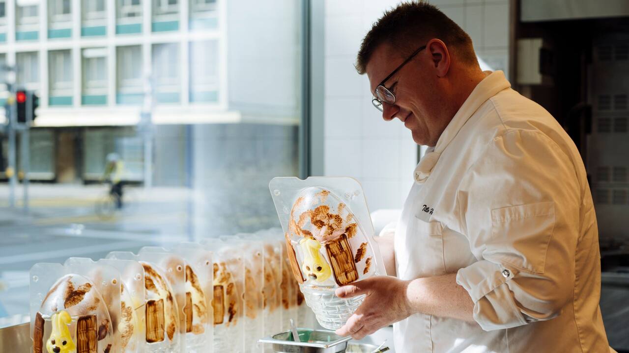 chocolate easter egg workshop with pastry chef