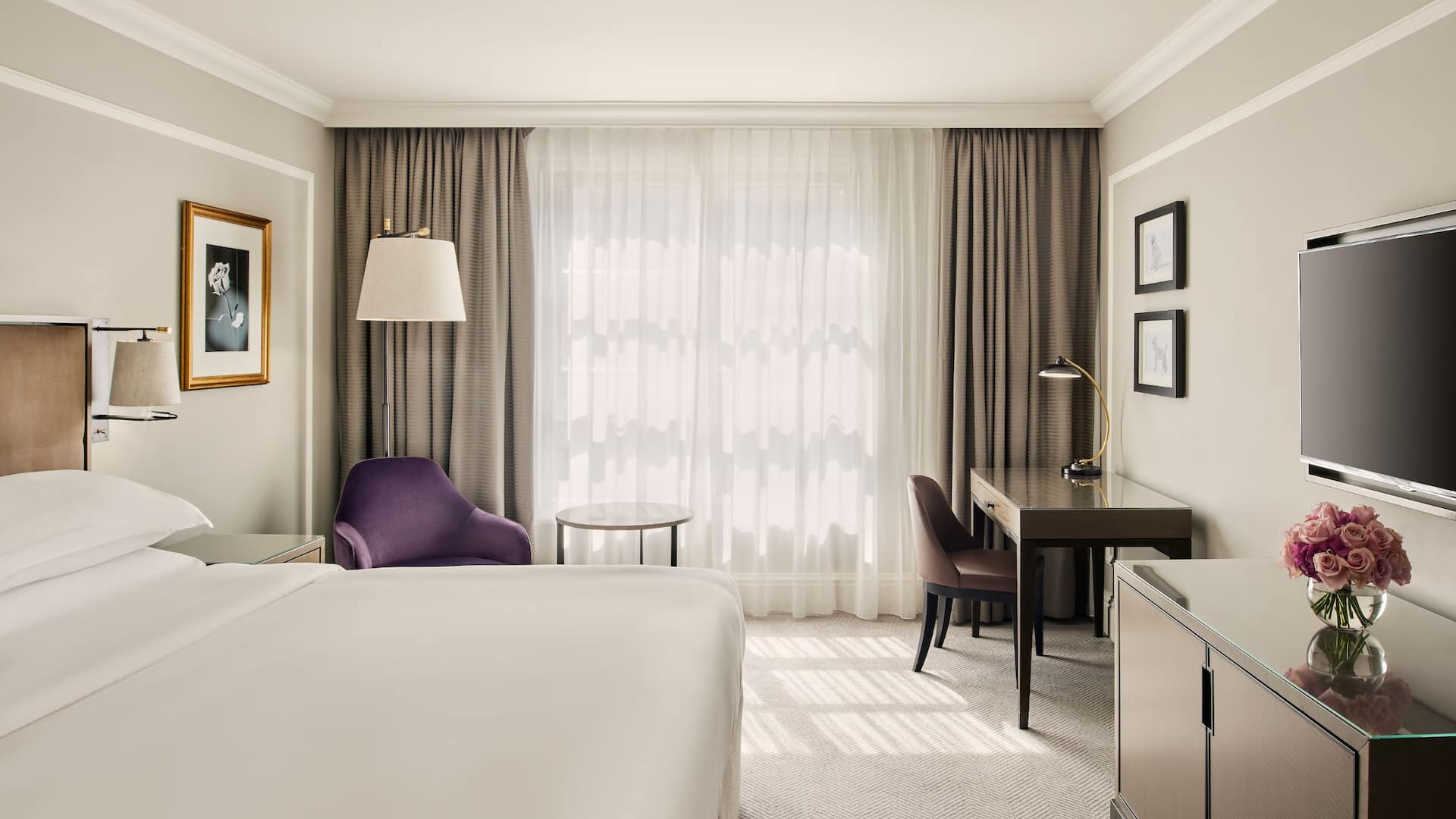 1 of 8 Hyatt Regency London - The Churchill King Standard Guestroom