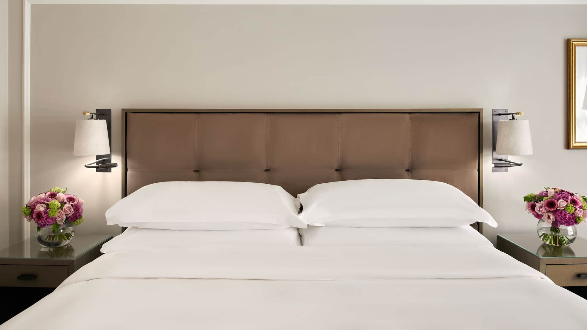 4 of 8 Hyatt Regency London - The Churchill King Standard Guestroom Bed