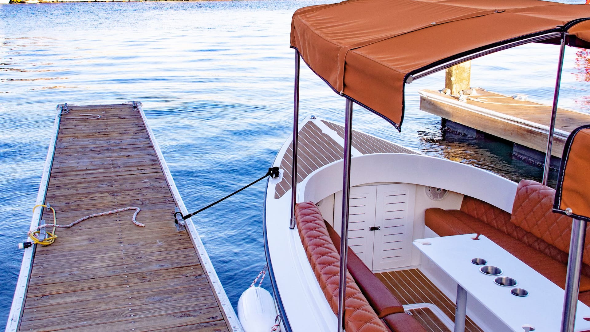 Hyatt Regency John Wayne Airport, Newport Beach Lido Marina Village Boat