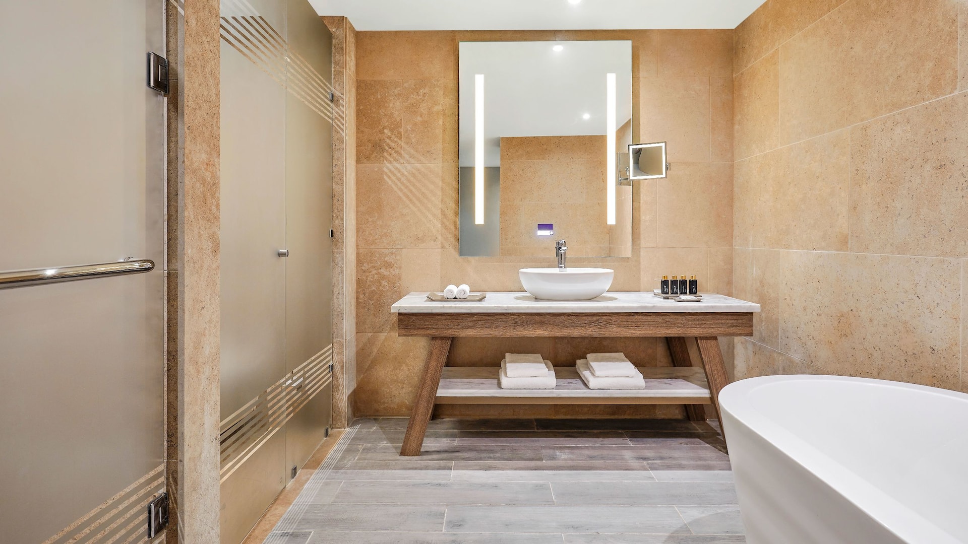 2 of 5 Hyatt Regency Cairo West Twin Beds With Terrace Bathroom