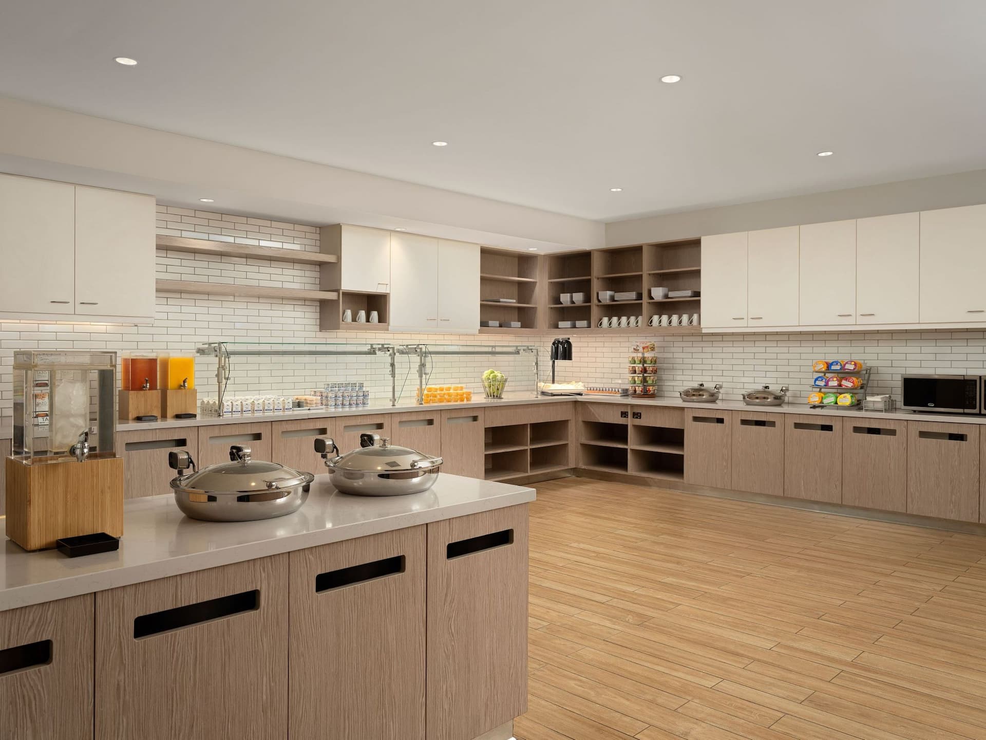 Hyatt House LA - University Medical Center Breakfast Buffet Area