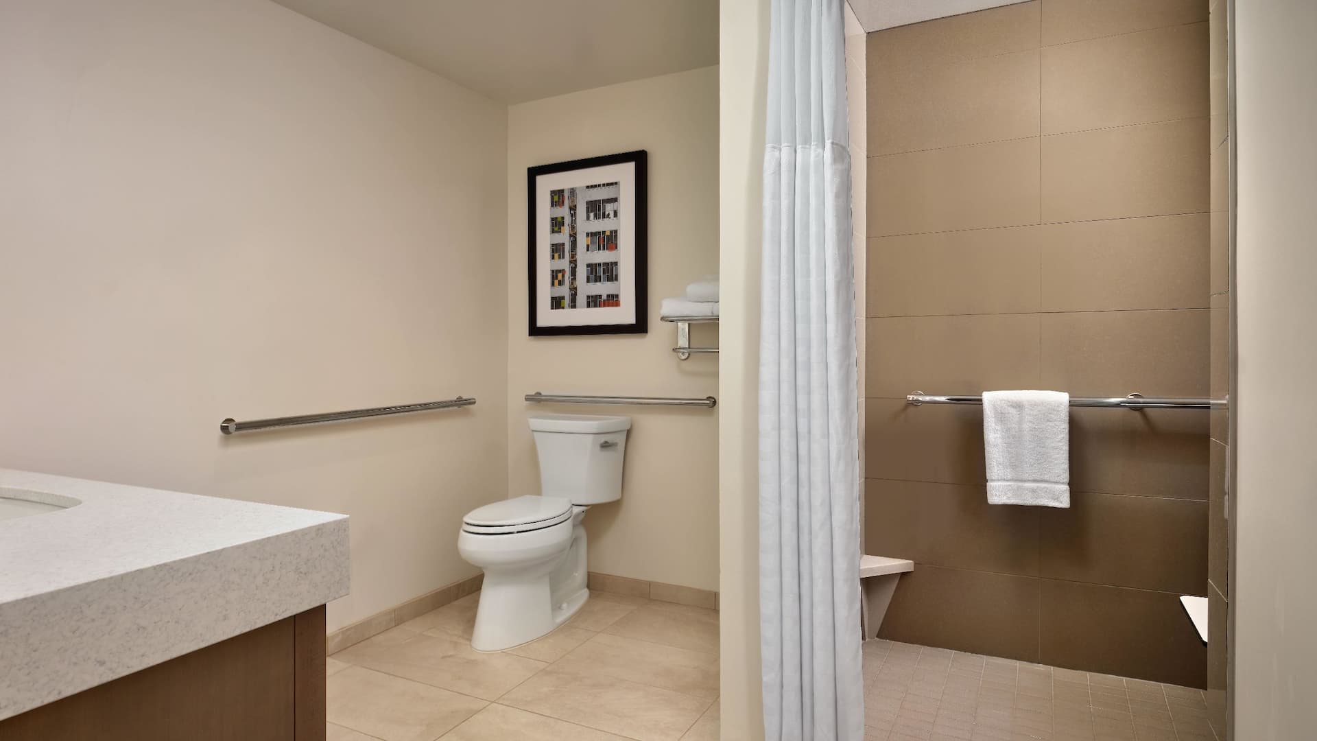 Hyatt House LA - University Medical Center Guestroom Bathroom Ada Roll In Shower
