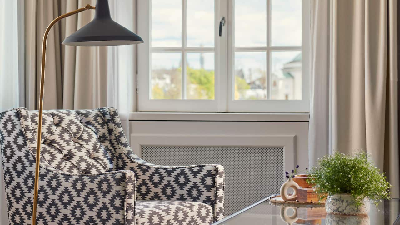 Chapman Suite Armchair Lamp