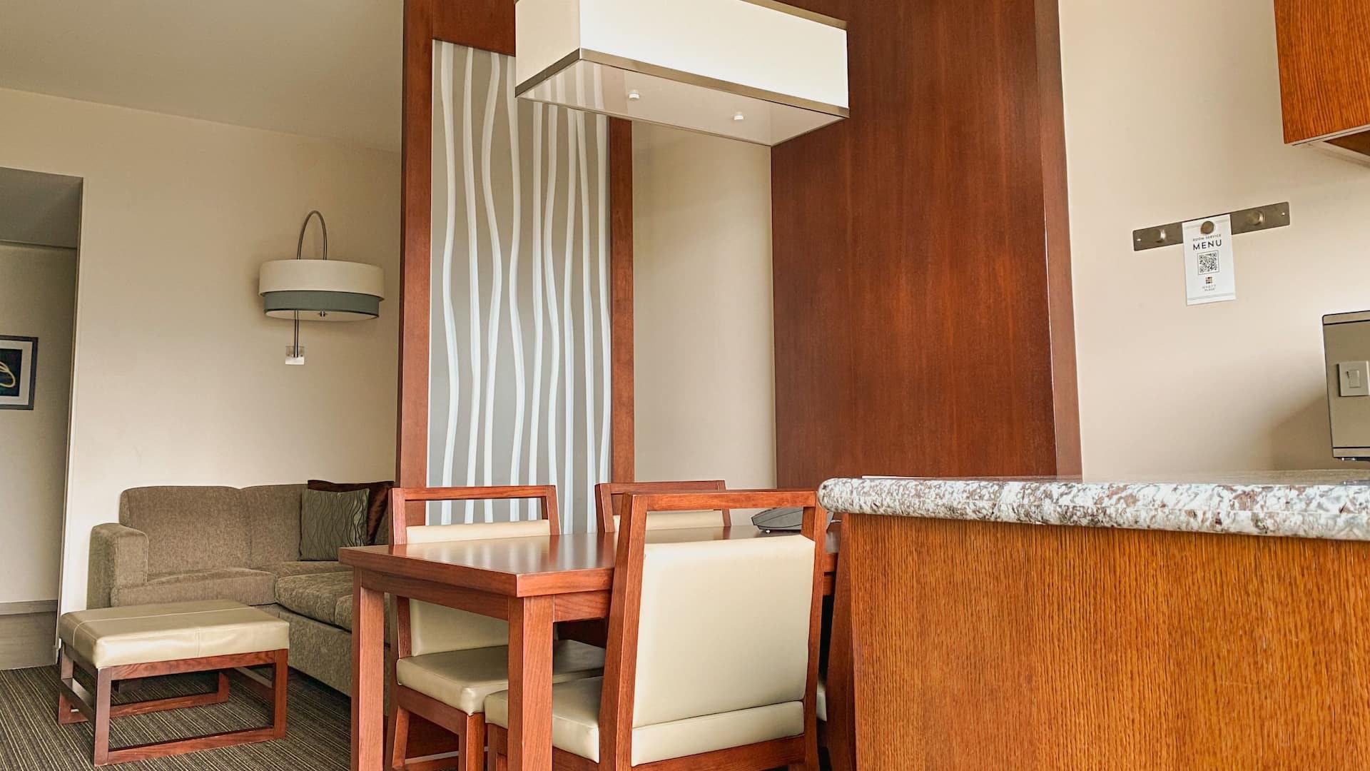 Hyatt Place San Jose/Pinares Suite Dining Area