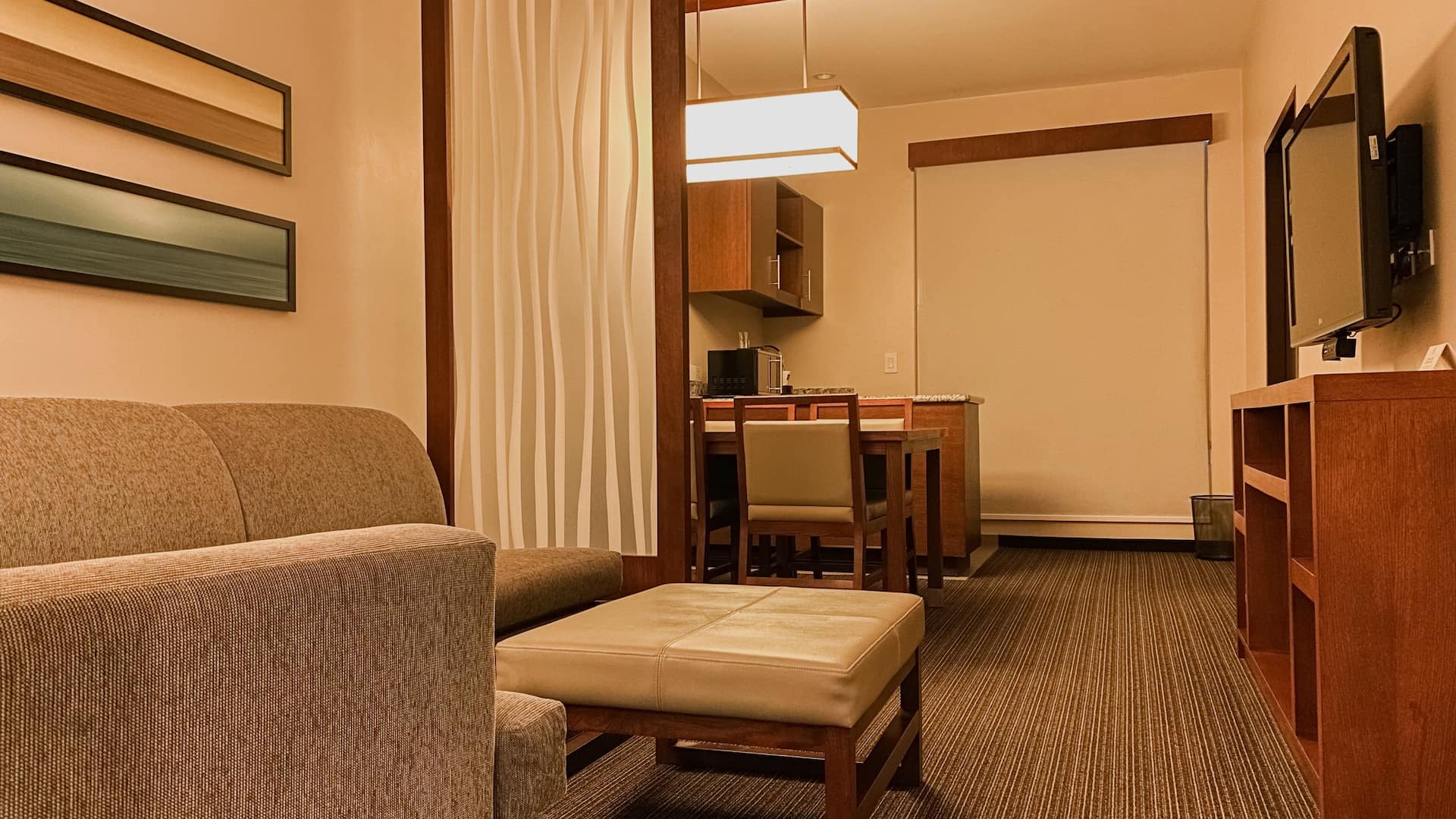 2 из 5 Hyatt Place San Jose/Pinares Suite Living Room Blinds