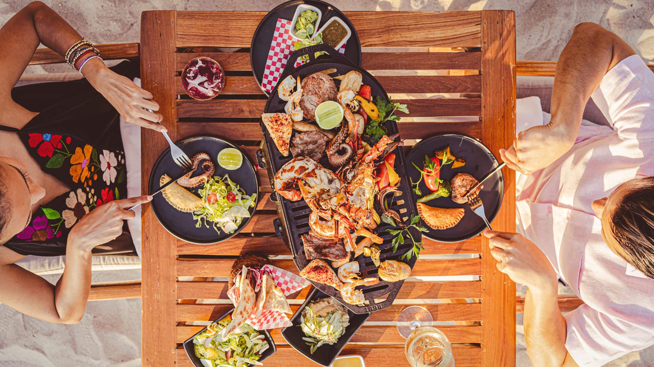 Thompson Zihuatanejo, a Beach Resort Romantic Dinner