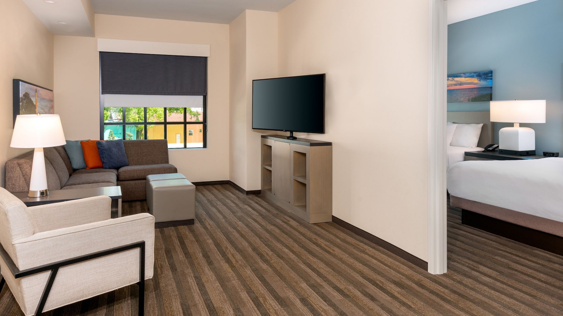 Hyatt House Tallahassee Capitol - University Two Queen Suite Living
