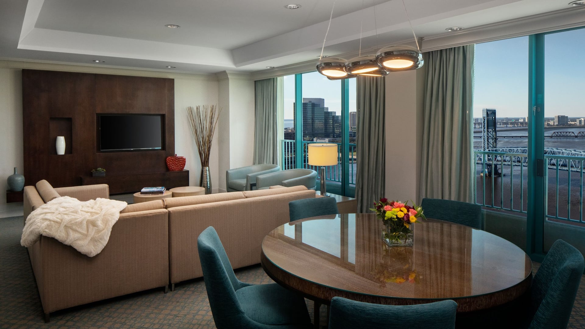 Hyatt Regency Jacksonville Riverfront Presidential Suite Living Space