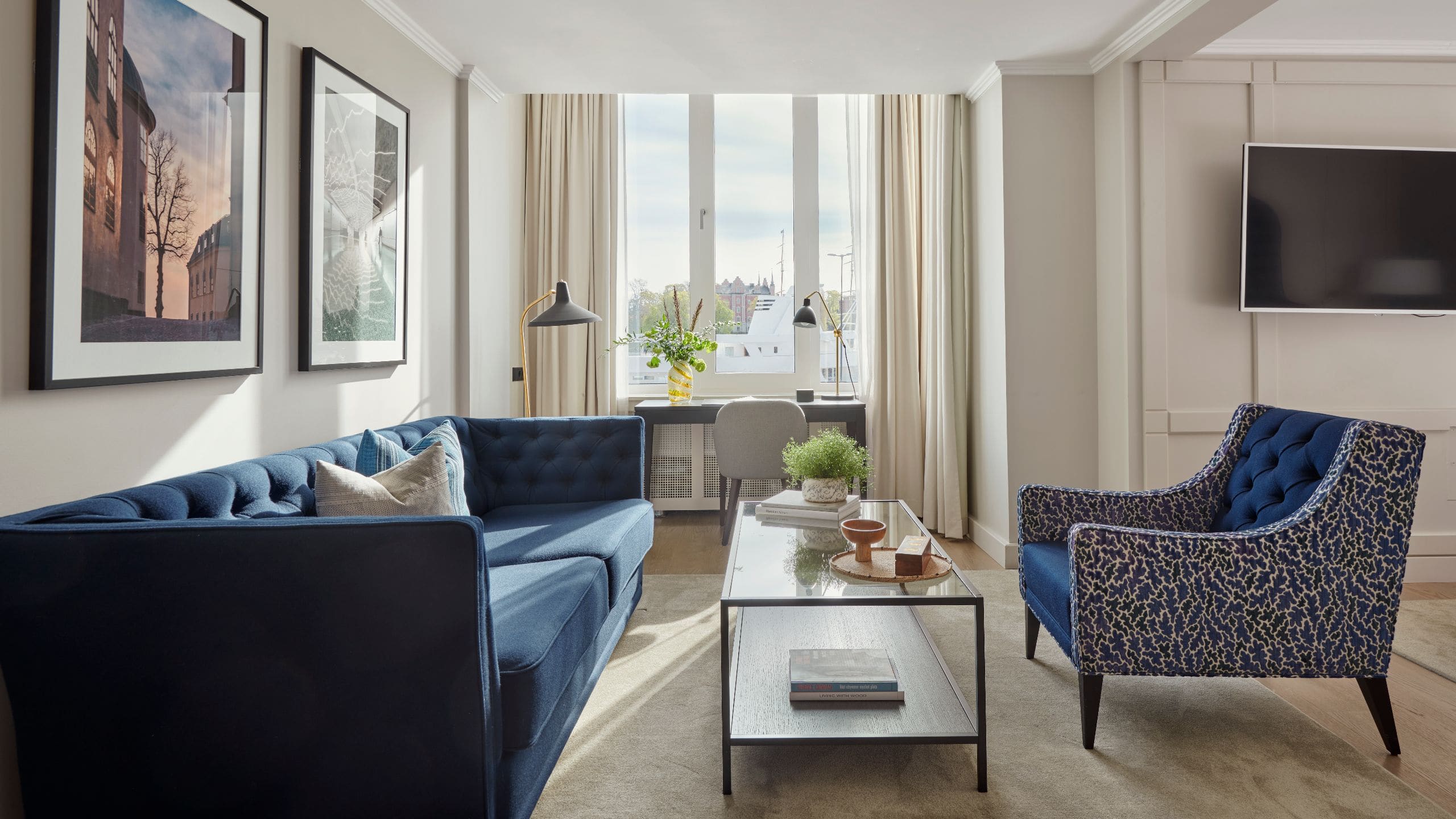 第 4，共 7 Hôtel Reisen Stockholm Suite Seating Area Overview