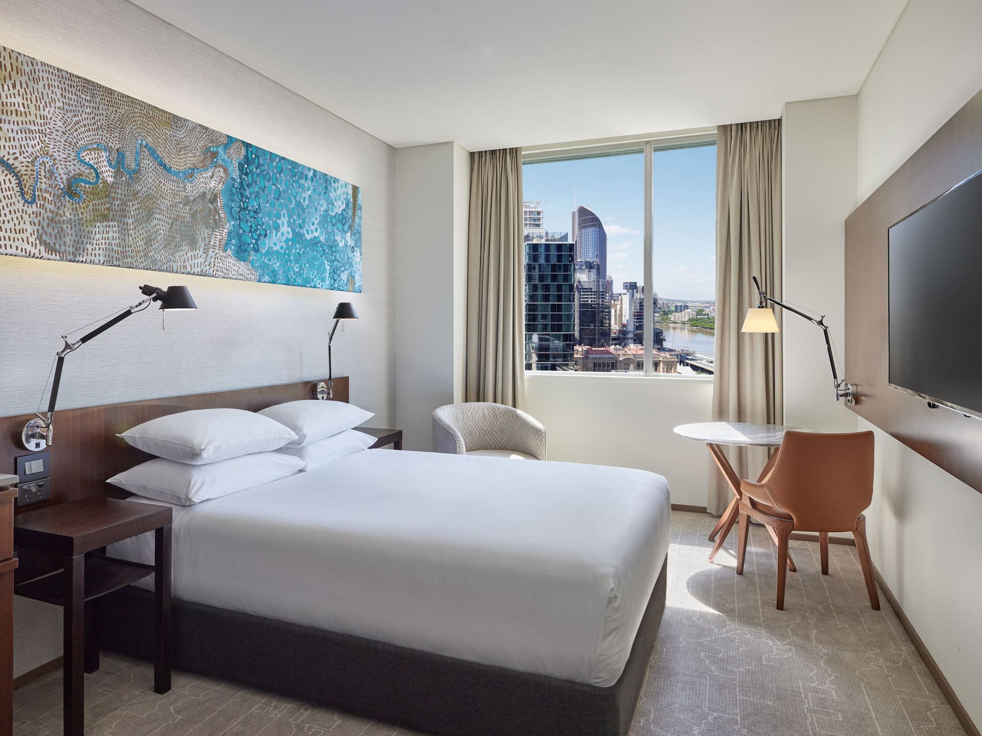 Hyatt Regency Brisbane Queen Guestroom River View