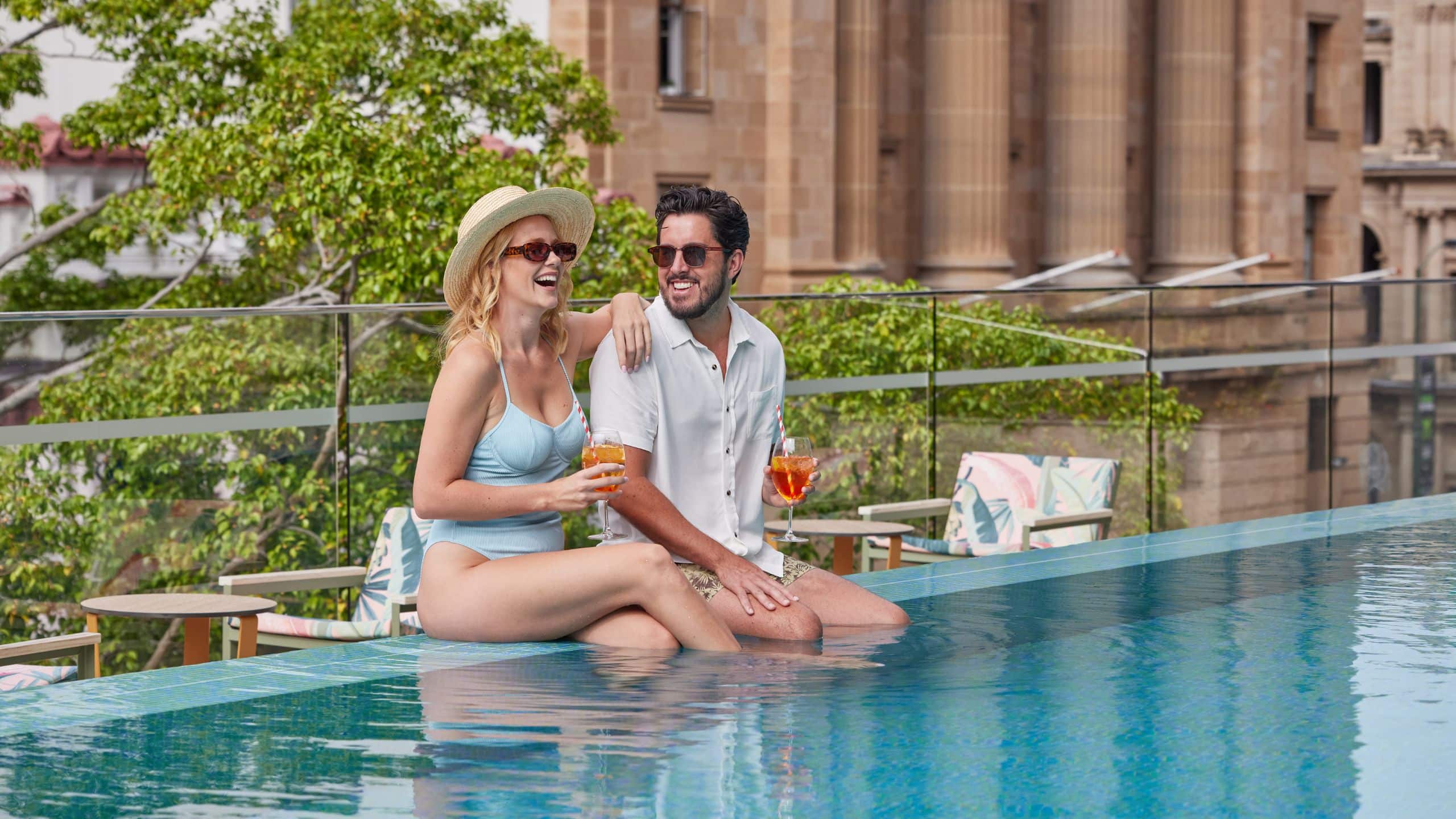 Hyatt Regency Brisbane Couple In Pool