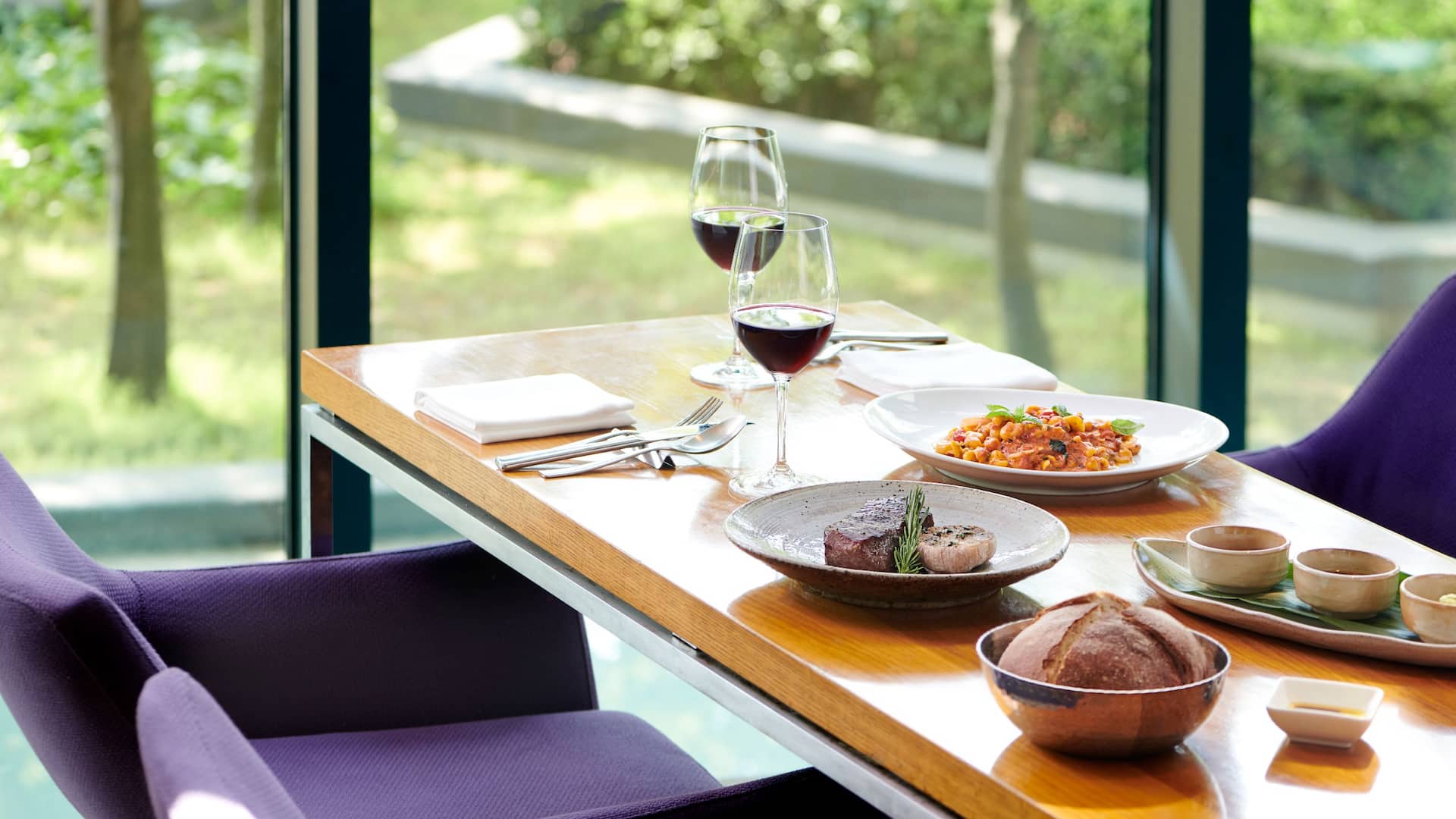 Grand Hyatt Incheon New R8 Spread  With Background