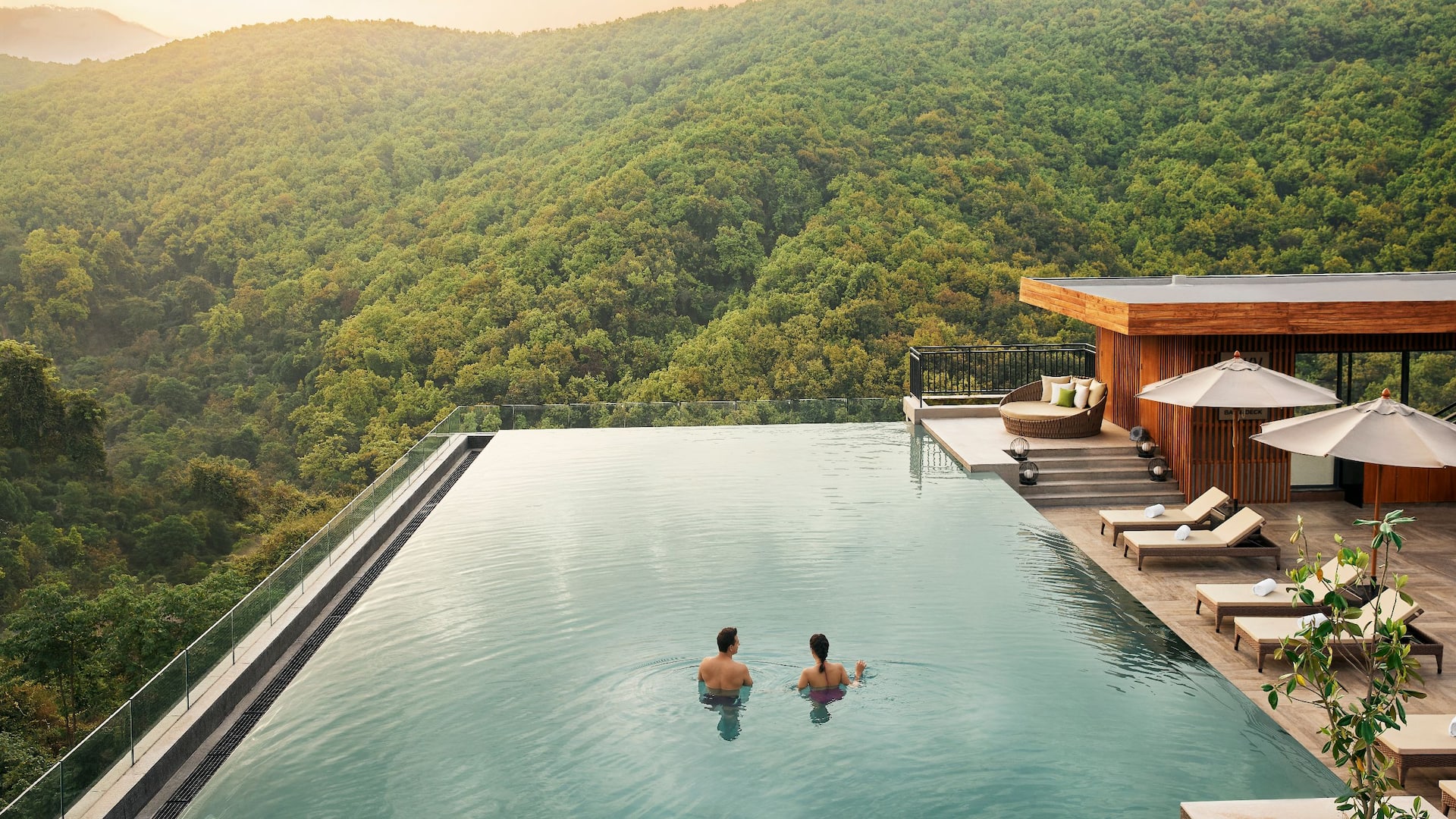 Hyatt Regency Dehradun Couple Sky Pool